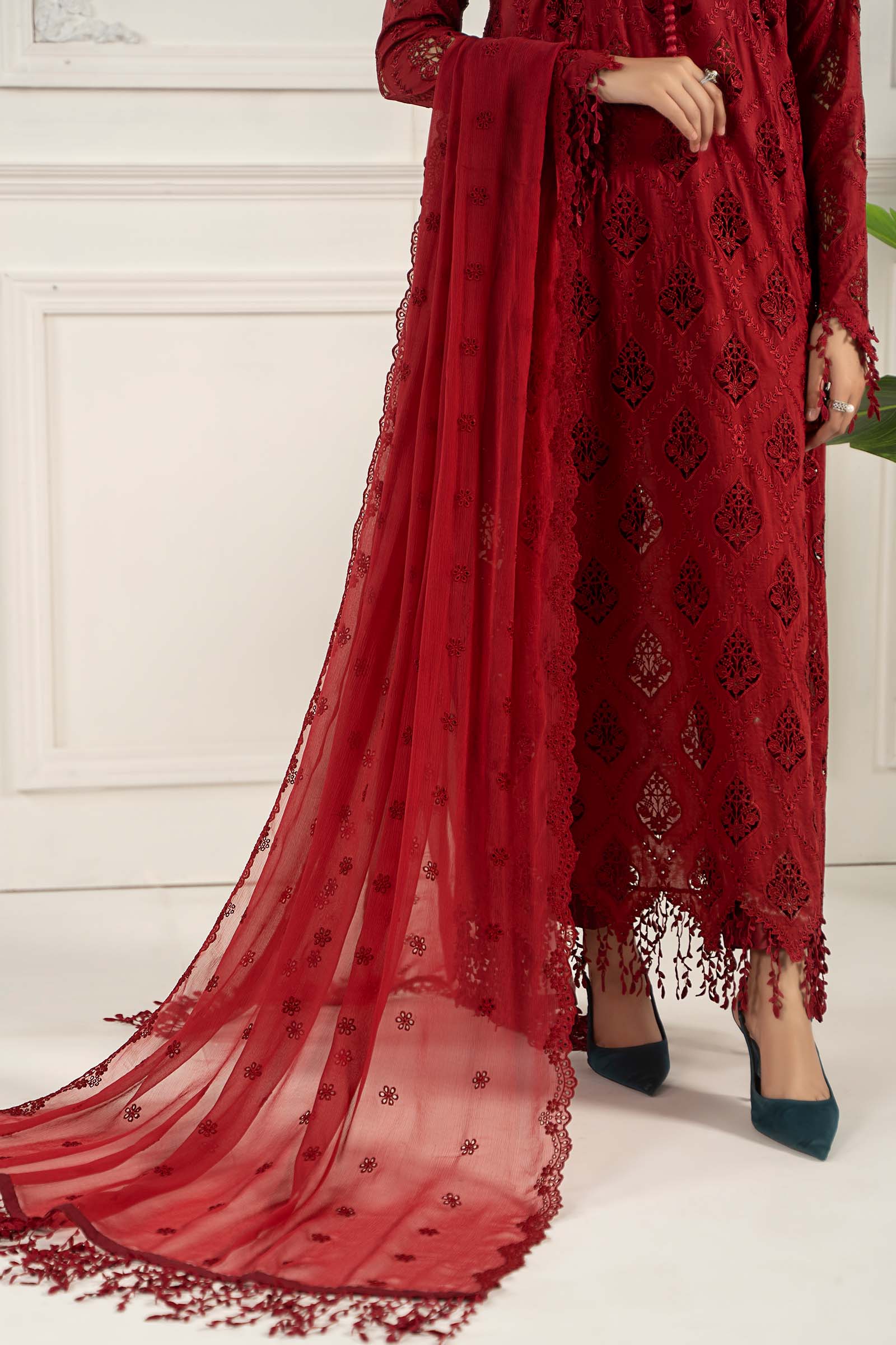 Embroidered Lawn Fabric (3Pcs) | LF-807