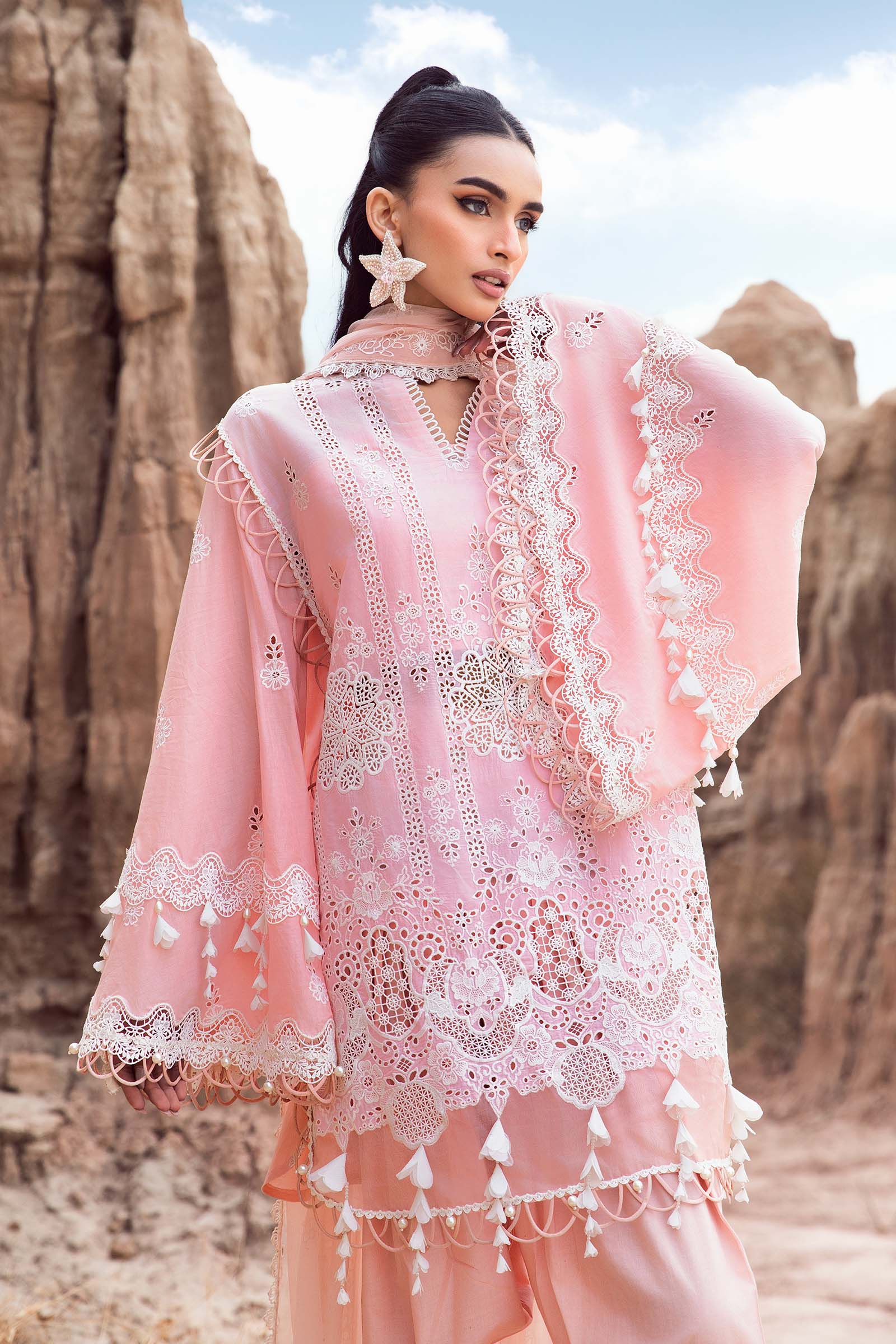 Embroidered Lawn Fabric (3Pcs) | LF-809