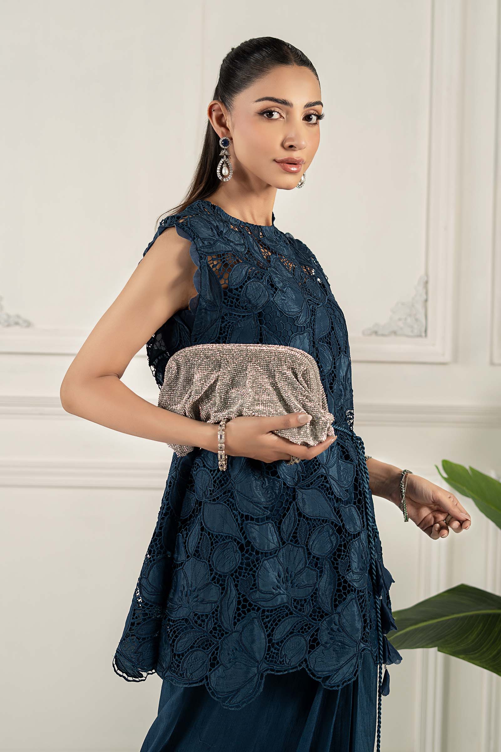 Embroidered Silk Fabric (1Pc) | LF-CH1
