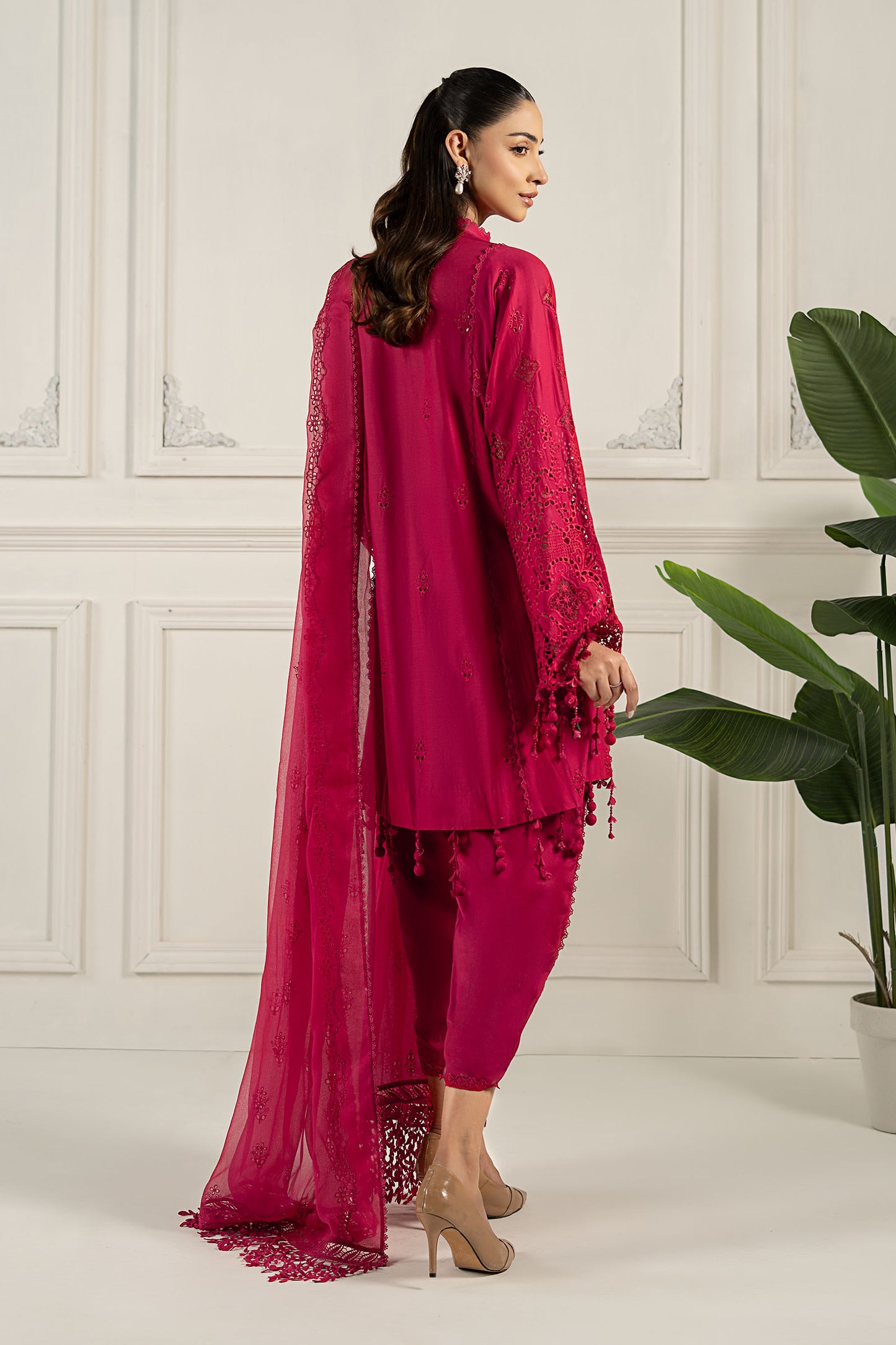 Embroidered Lawn Fabric (3Pcs) | LF-805