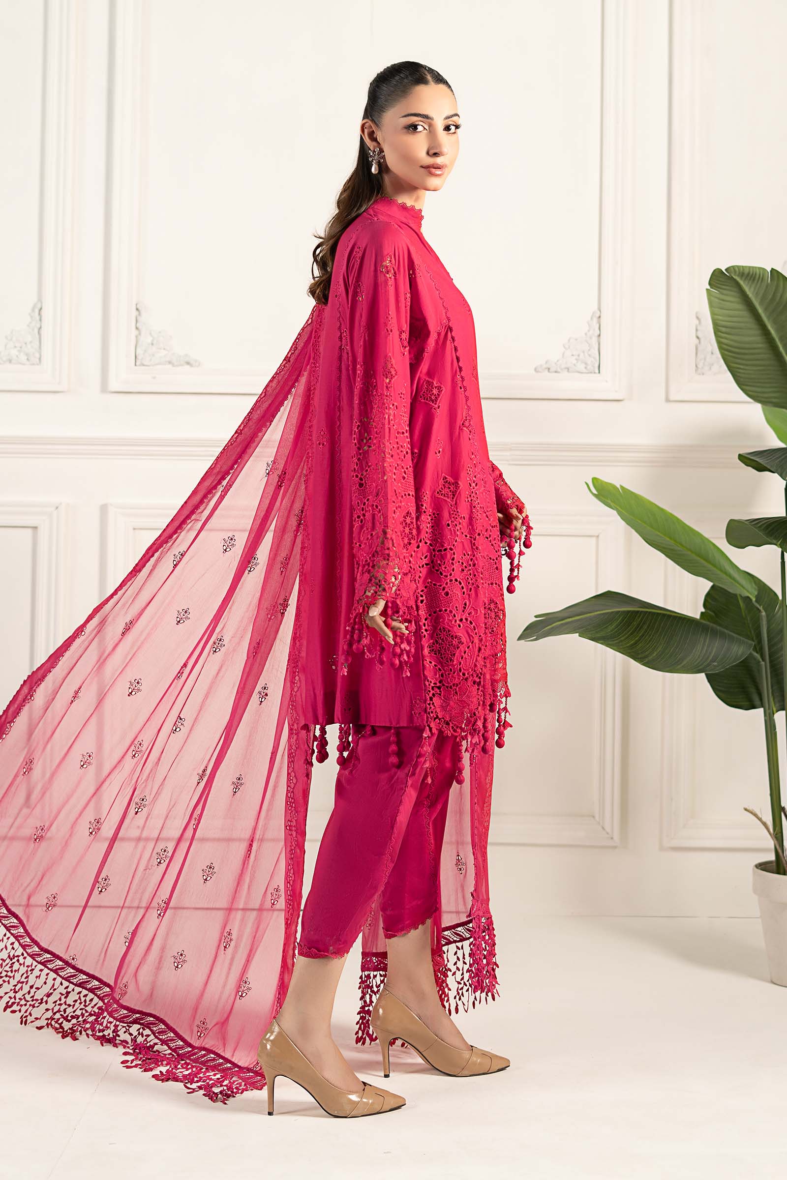 Embroidered Lawn Fabric (3Pcs) | LF-805