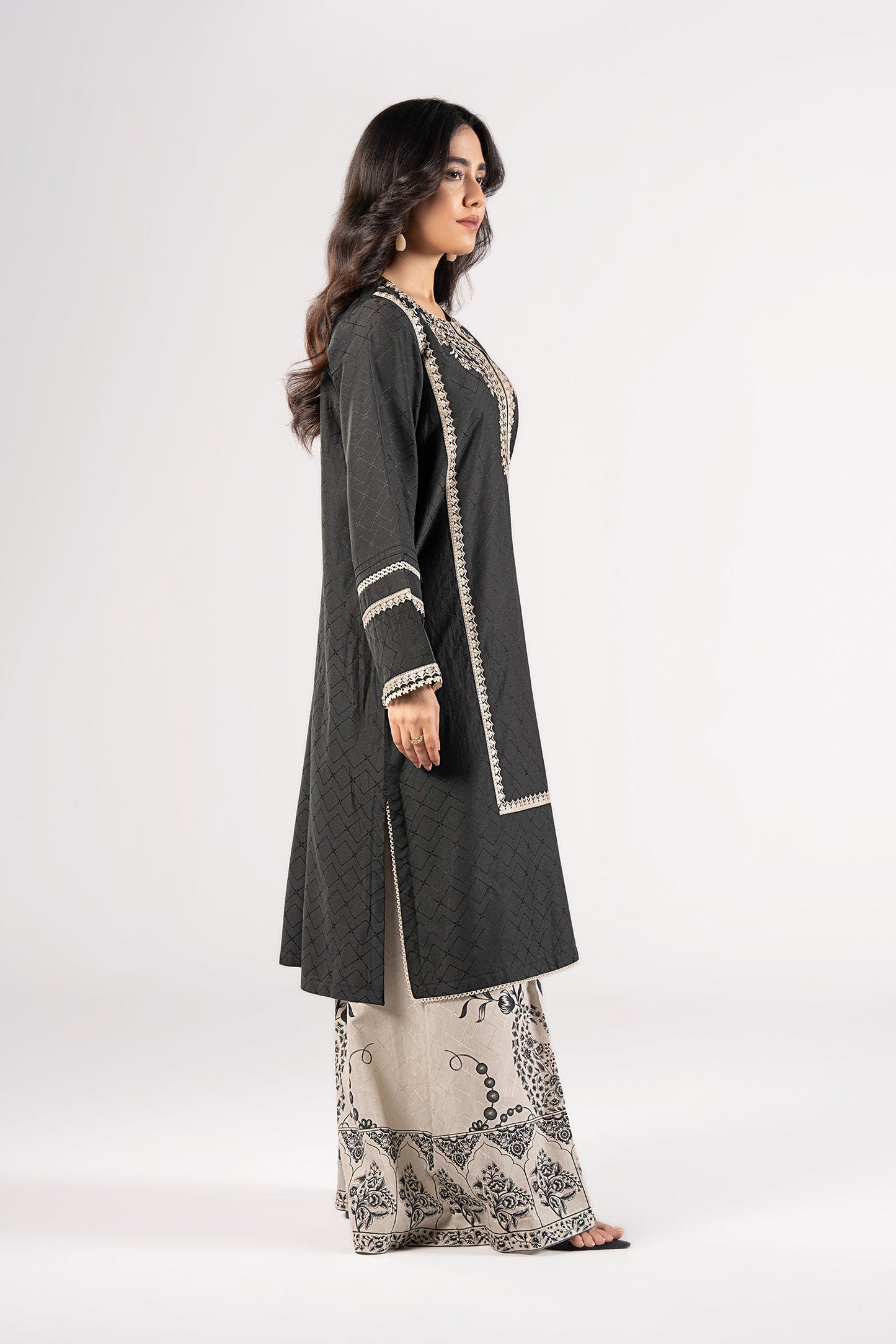 2 Pc Embroidered Viscose Suit