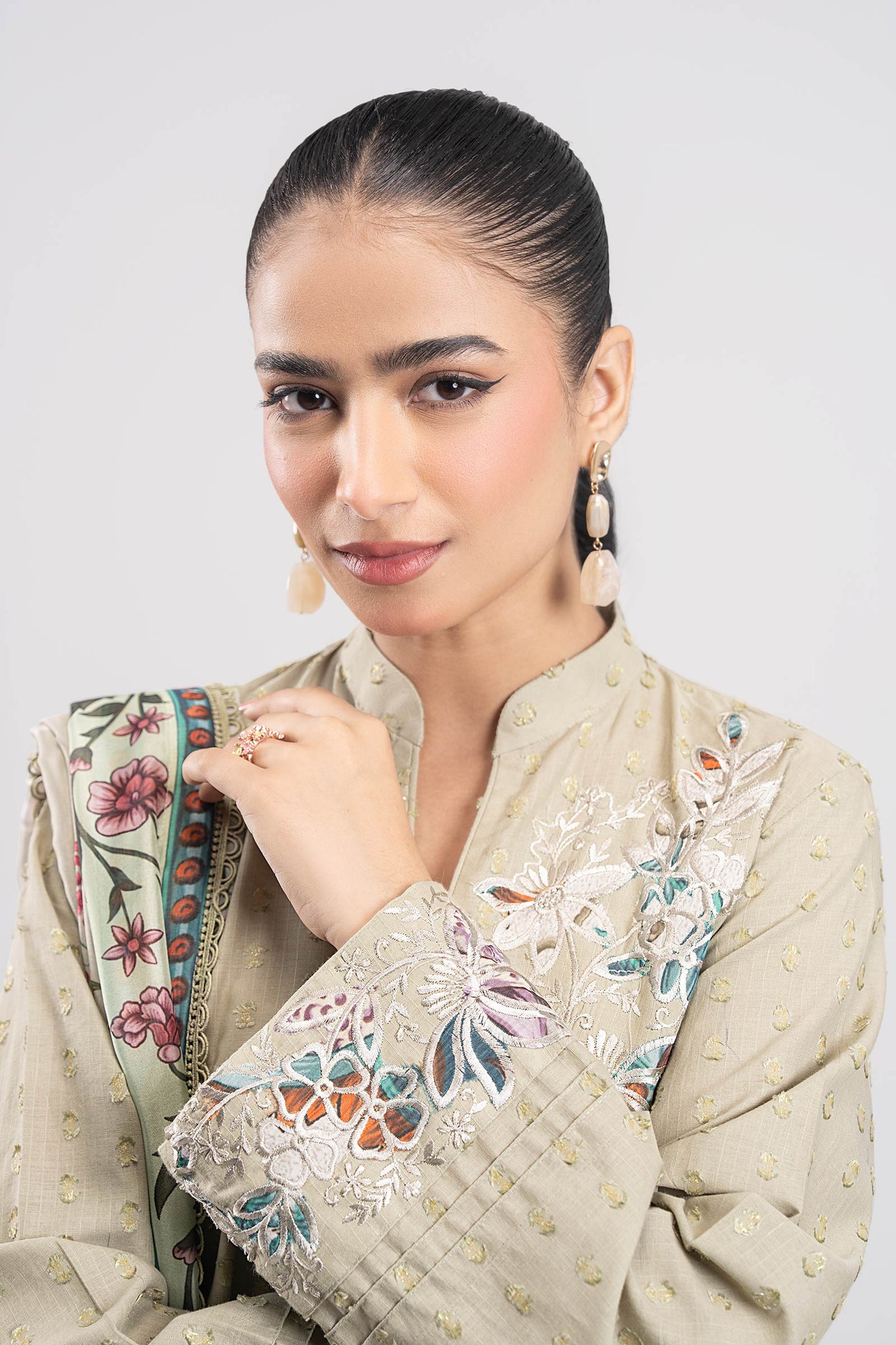 2 Pc Embroidered Lurex Suit