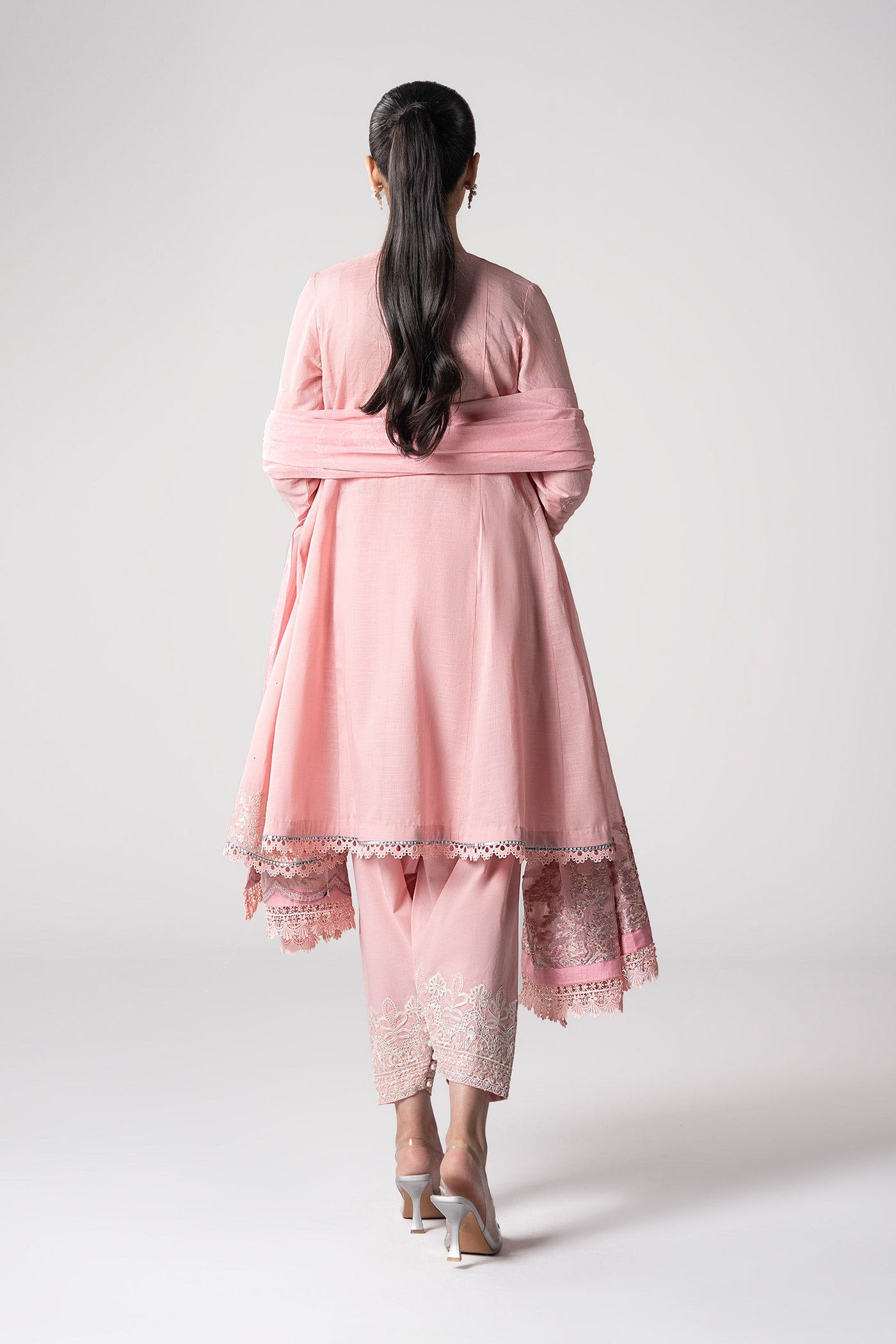 3 Pc Embroidered Slub Lawn Suit