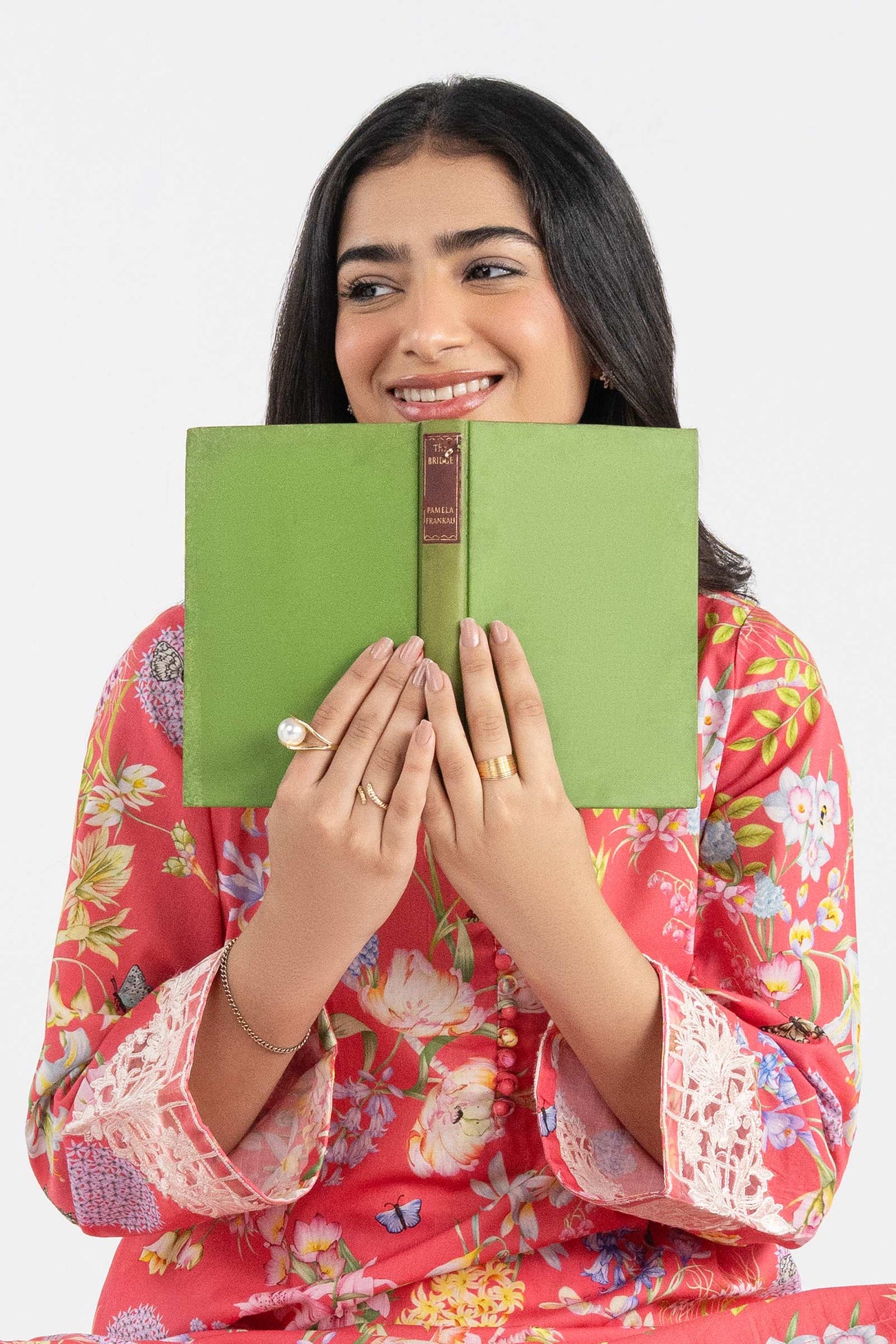 2 Pc Embroidered Slub Lawn Suit