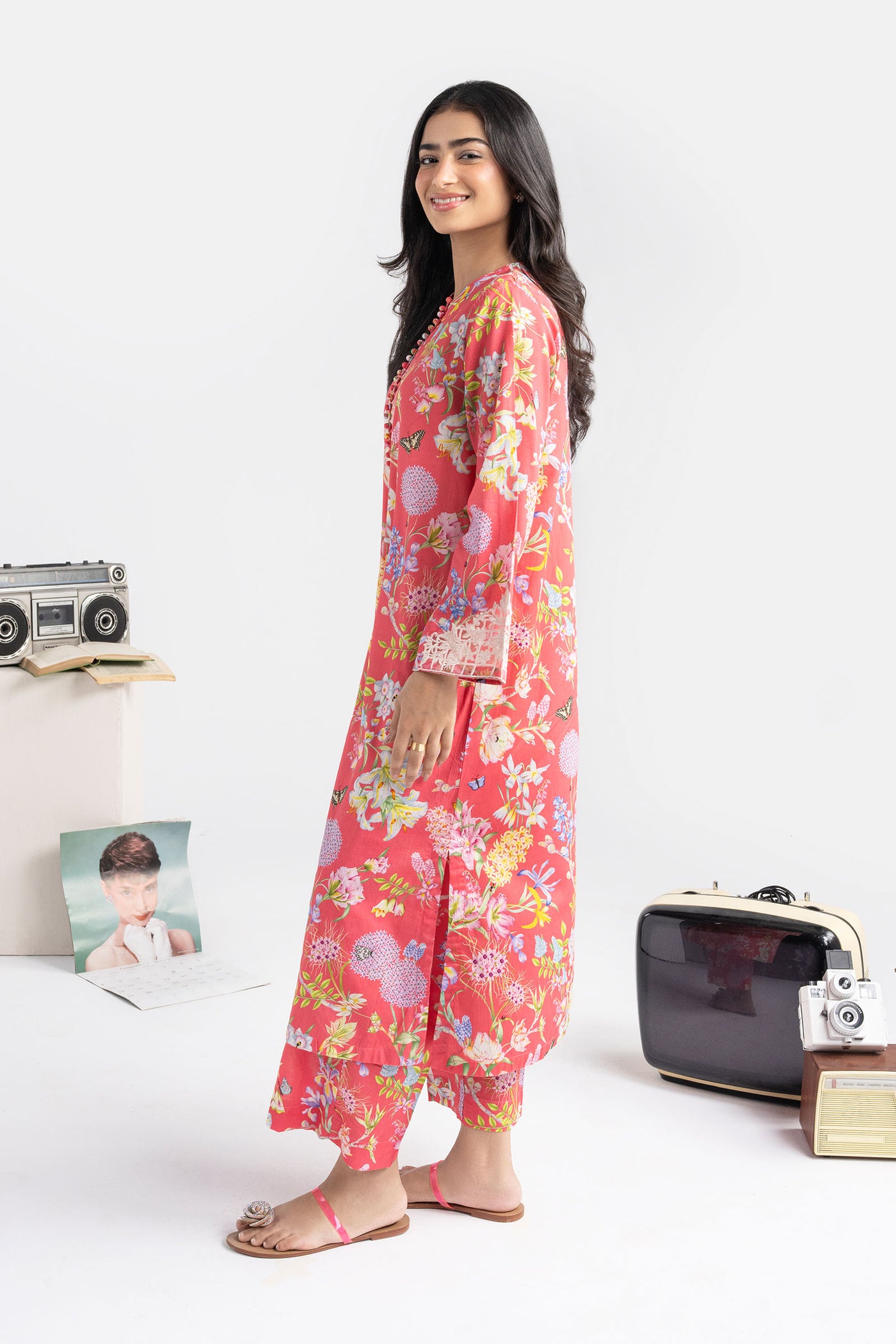 2 Pc Embroidered Slub Lawn Suit