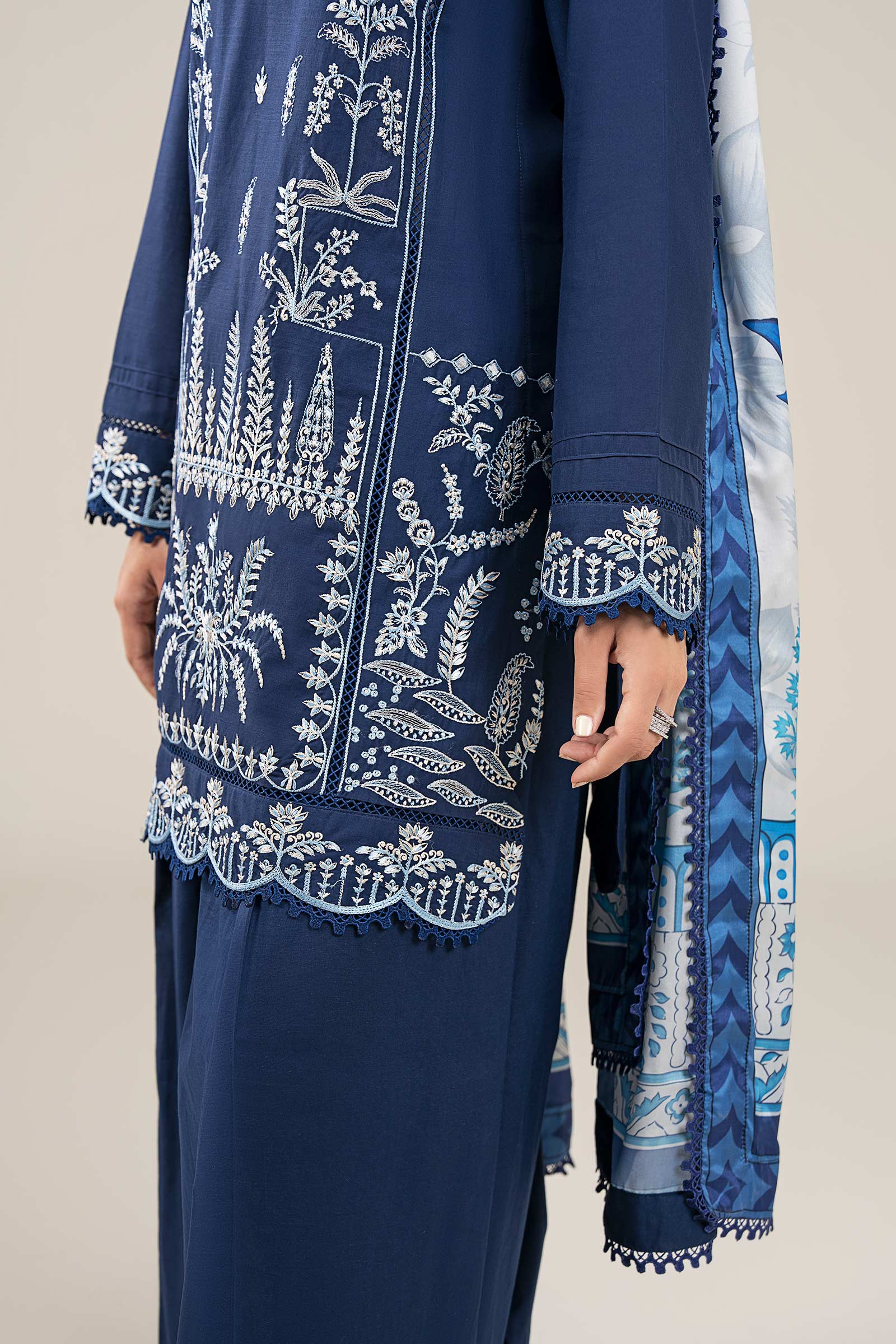 3 Pc Embroidered Crosshatch Lawn Suit