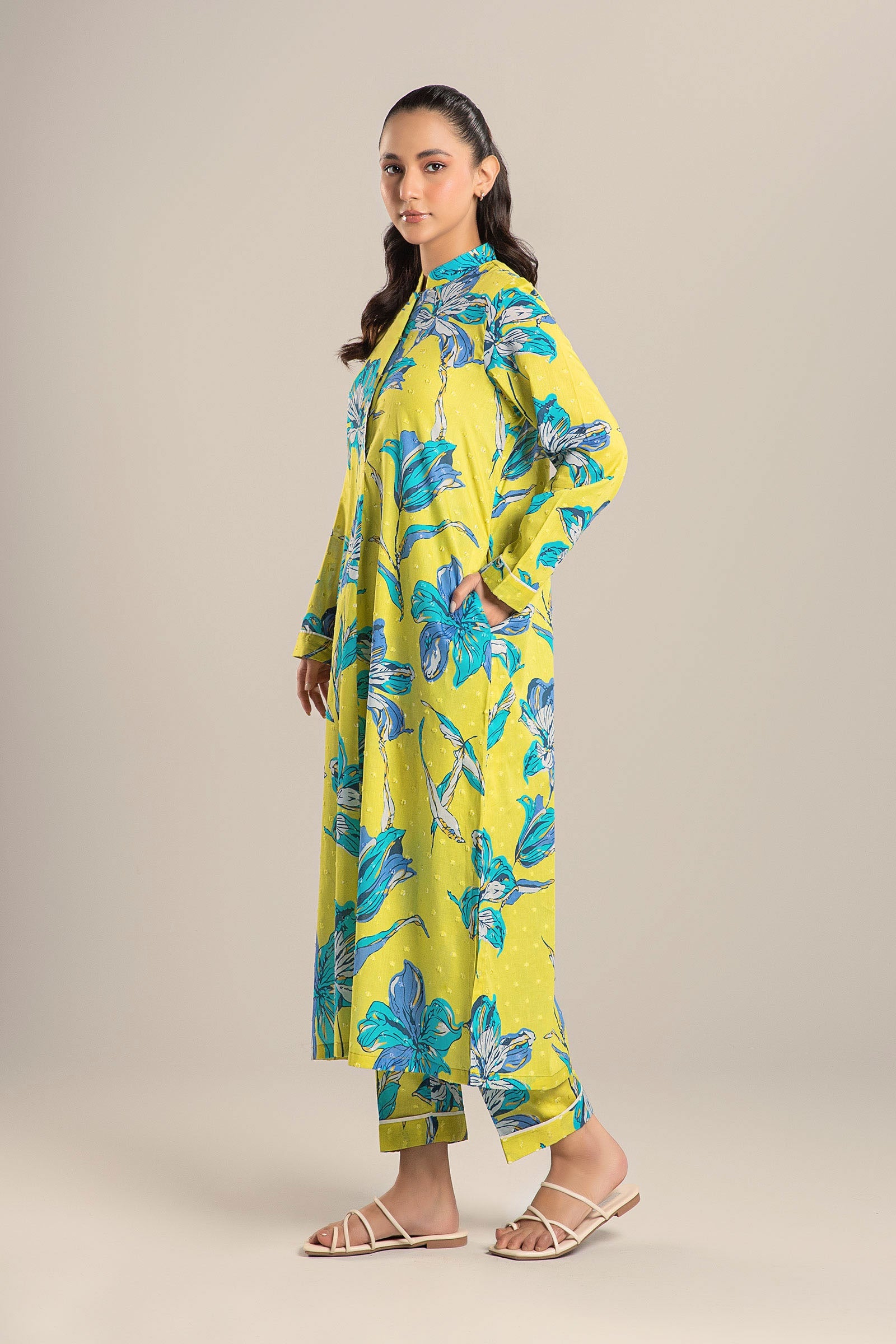 2 Pc Printed Brochia Suit
