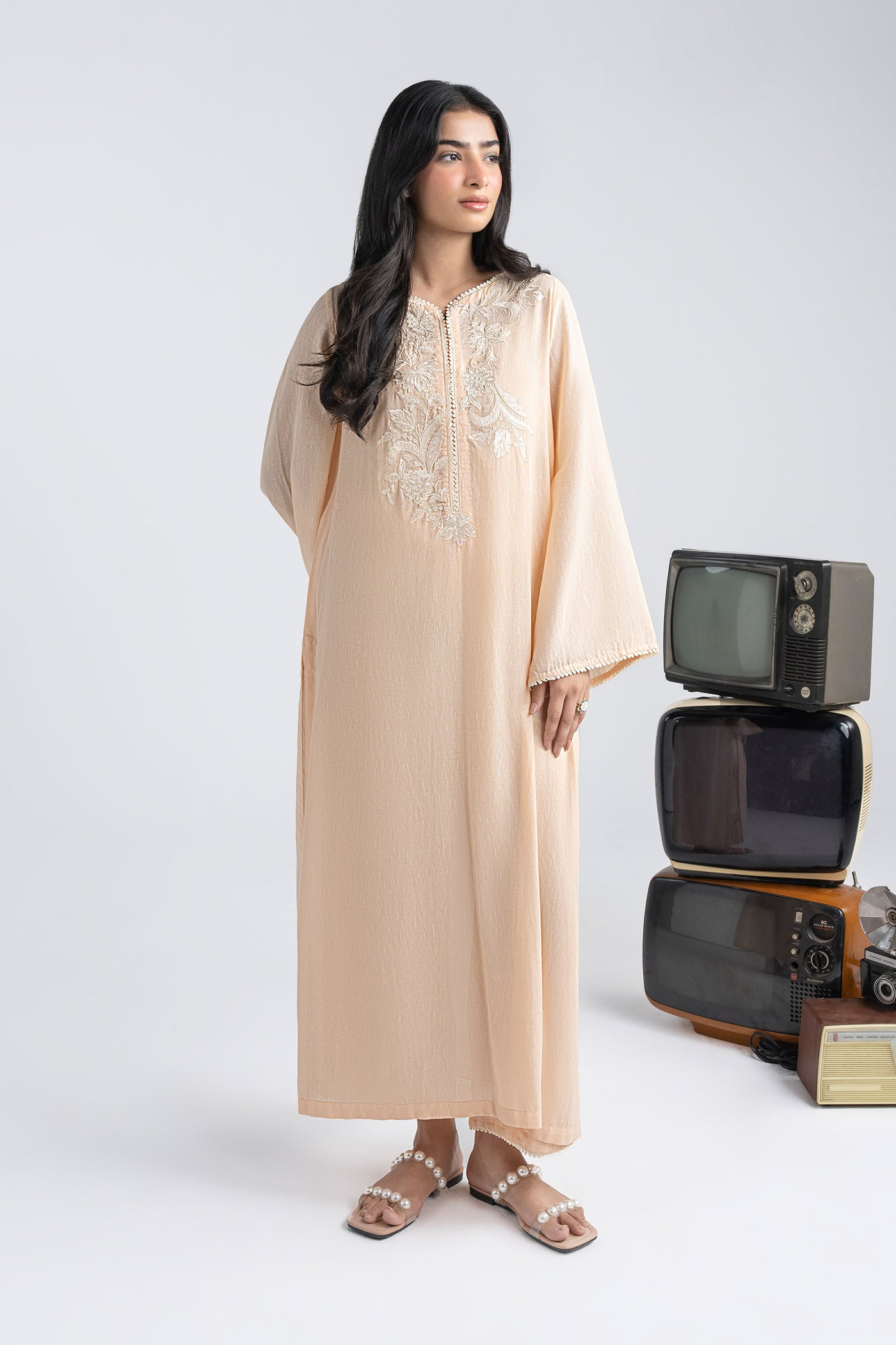 2 Pc Embroidered Karandi Suit
