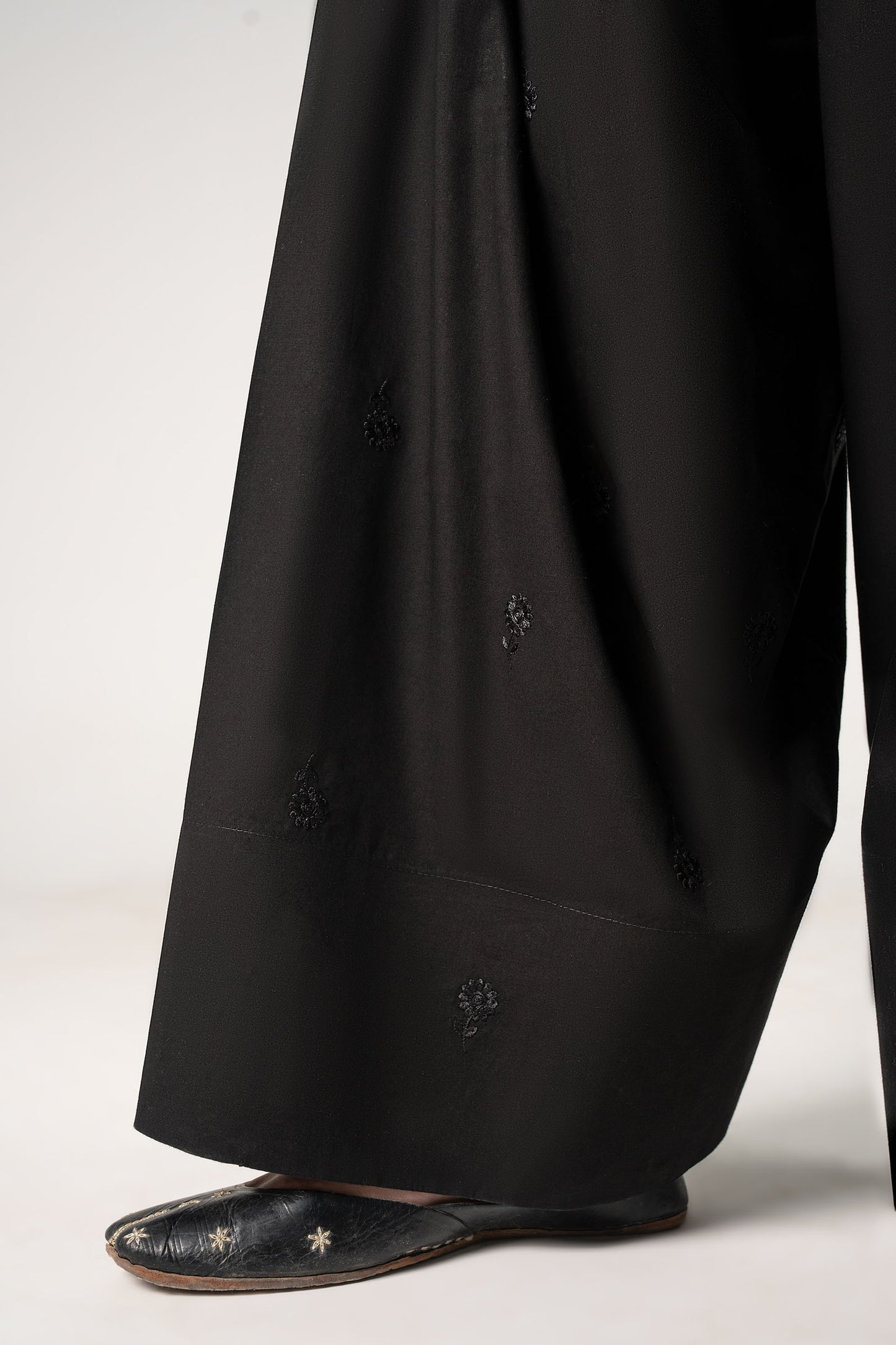 Embroidered Cambric Shalwar