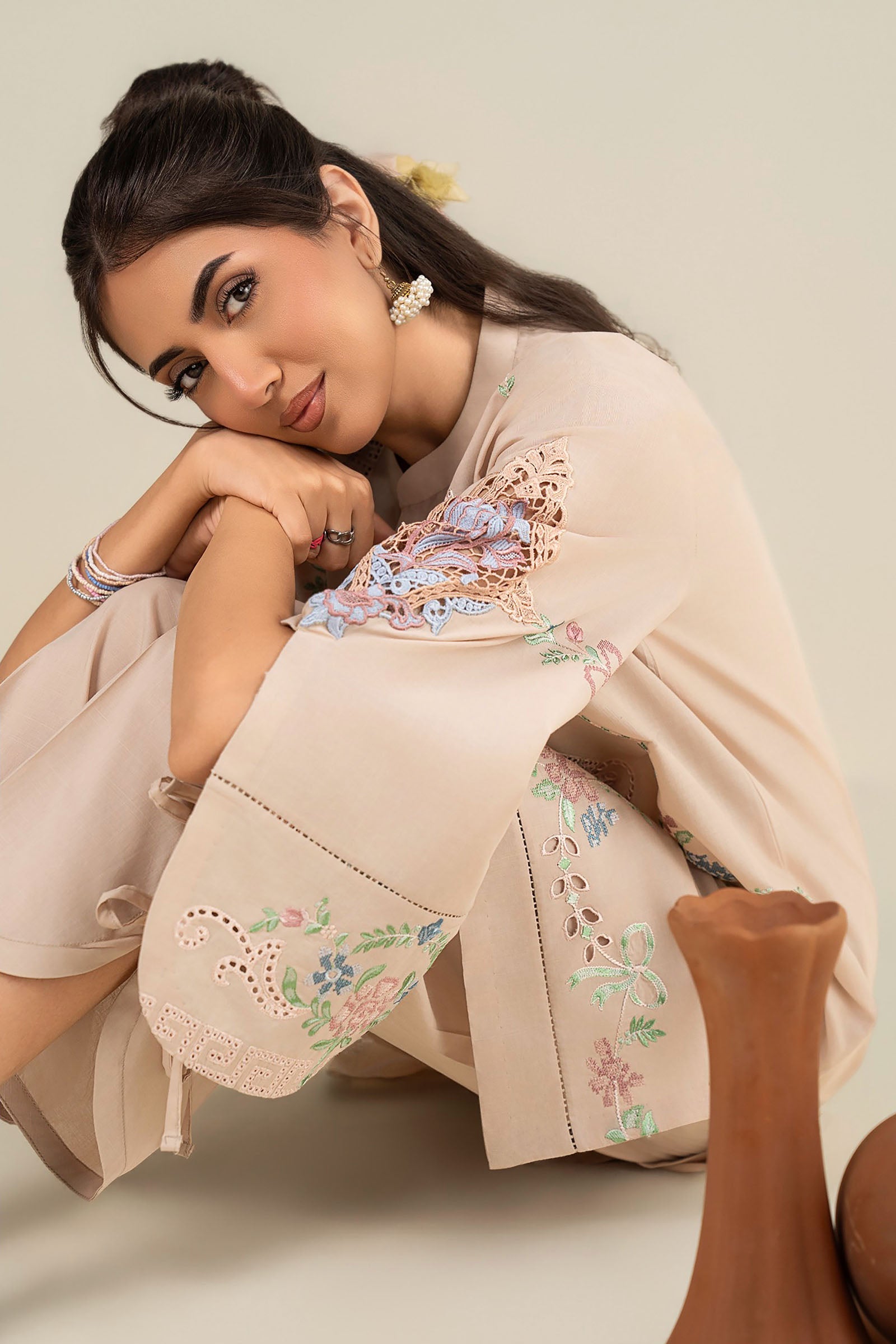 2 Pc Embroidered Slub Lawn Suit