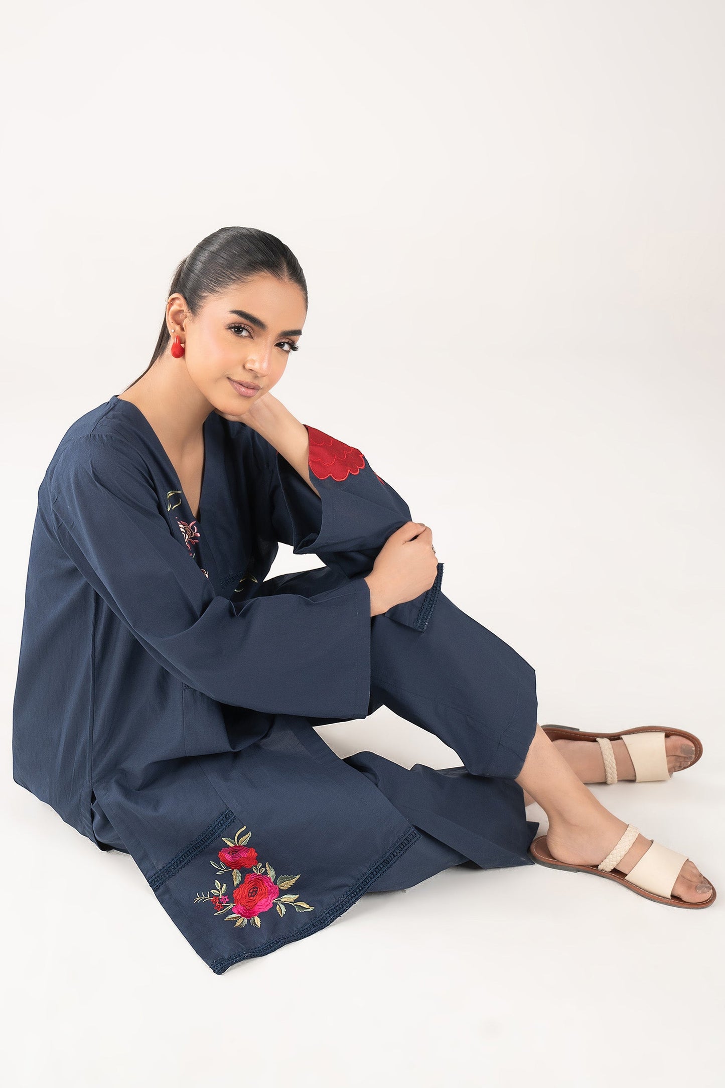 2 Pc Embroidered Lawn Suit