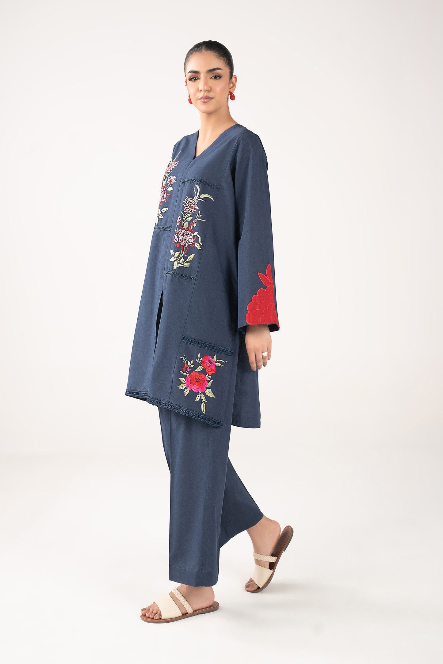 2 Pc Embroidered Lawn Suit