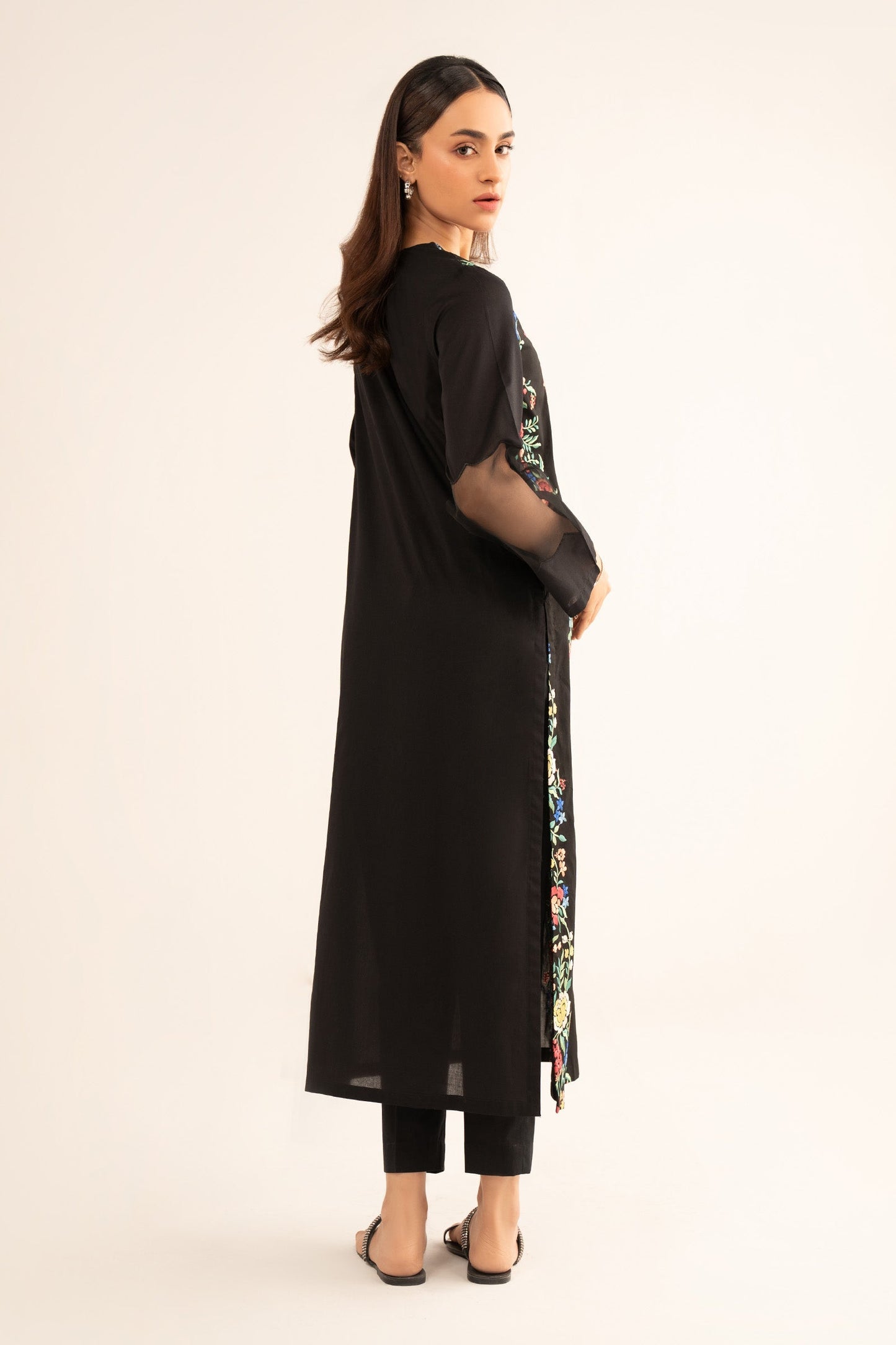 2 Pc Embroidered Lawn Suit