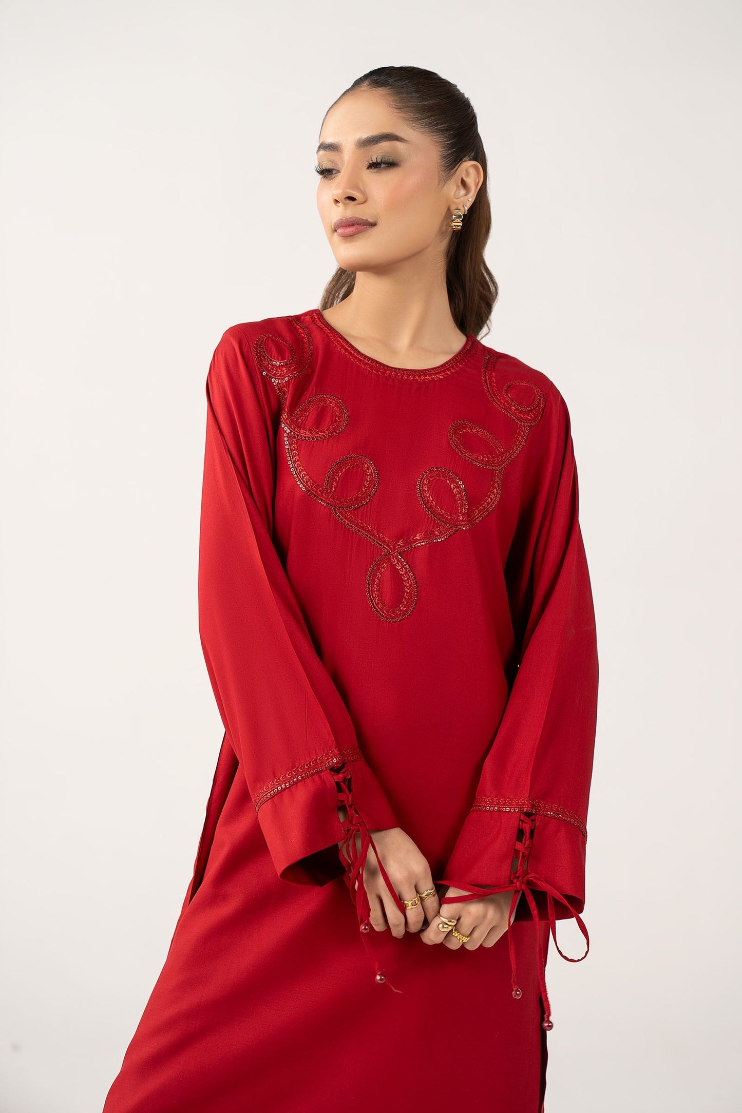 2 Pc Embroidered Arabic Lawn Suit