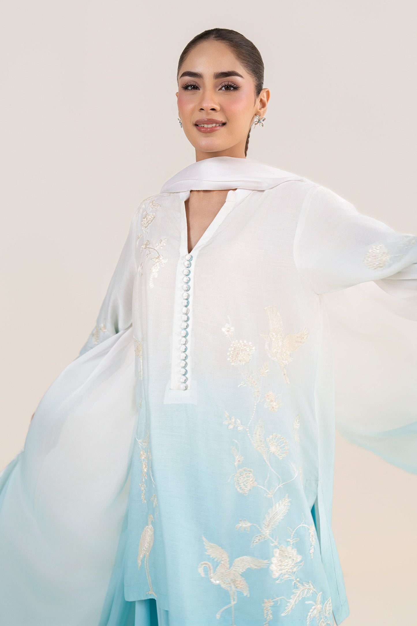 3 Pc Embroidered Arabic Lawn Suit