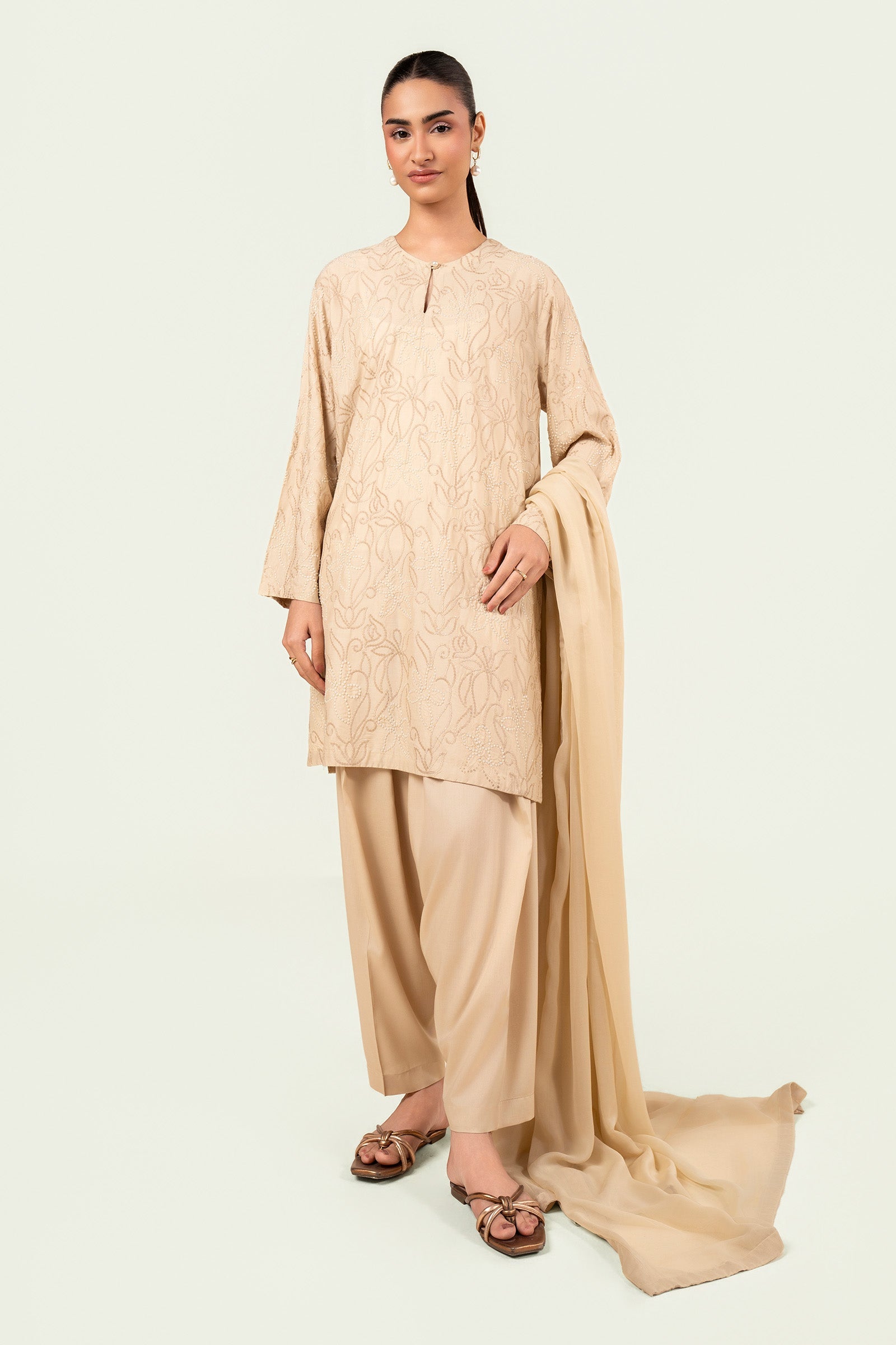 3 Pc Embroidered Arabic Lawn Suit