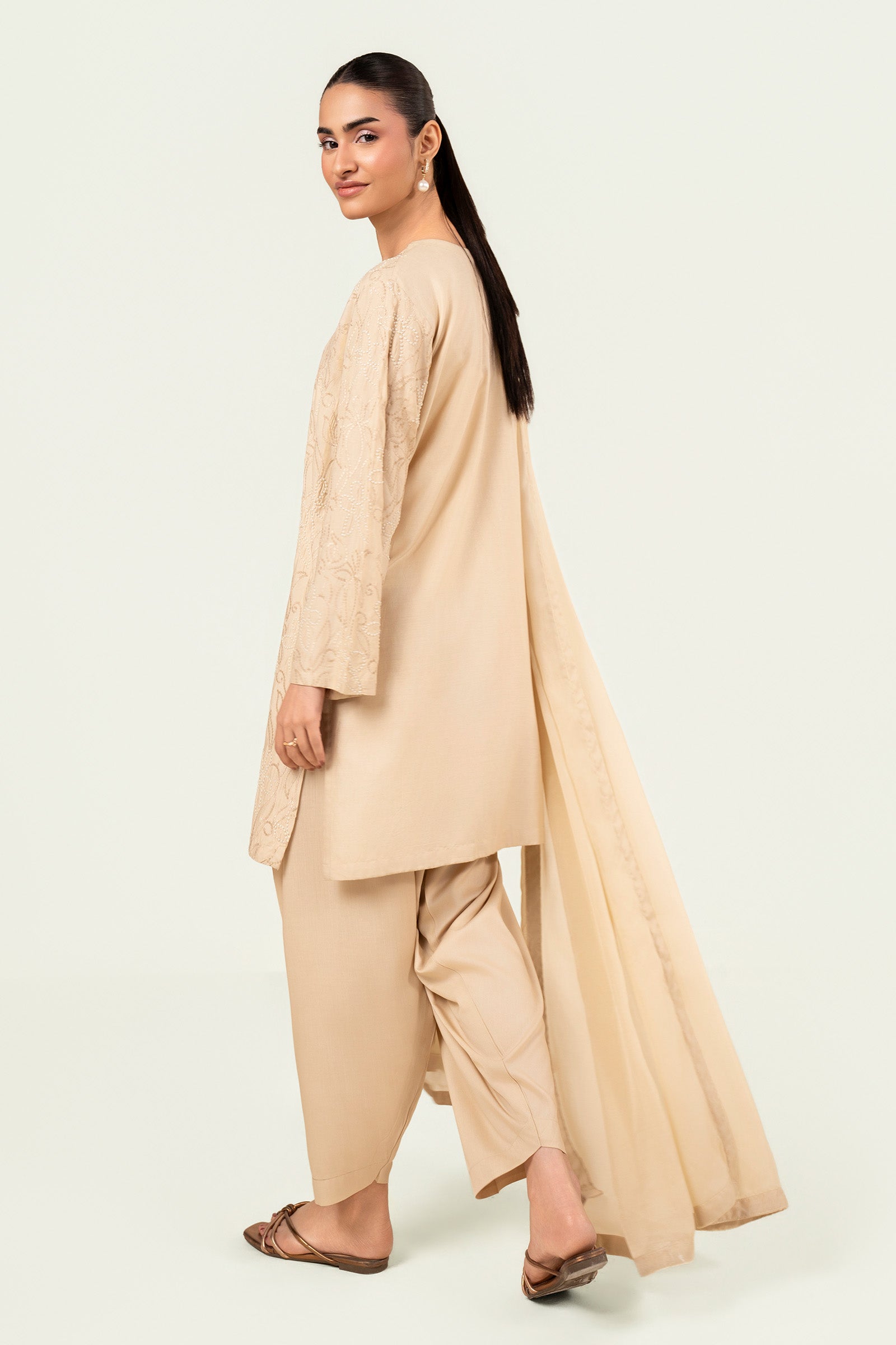3 Pc Embroidered Arabic Lawn Suit