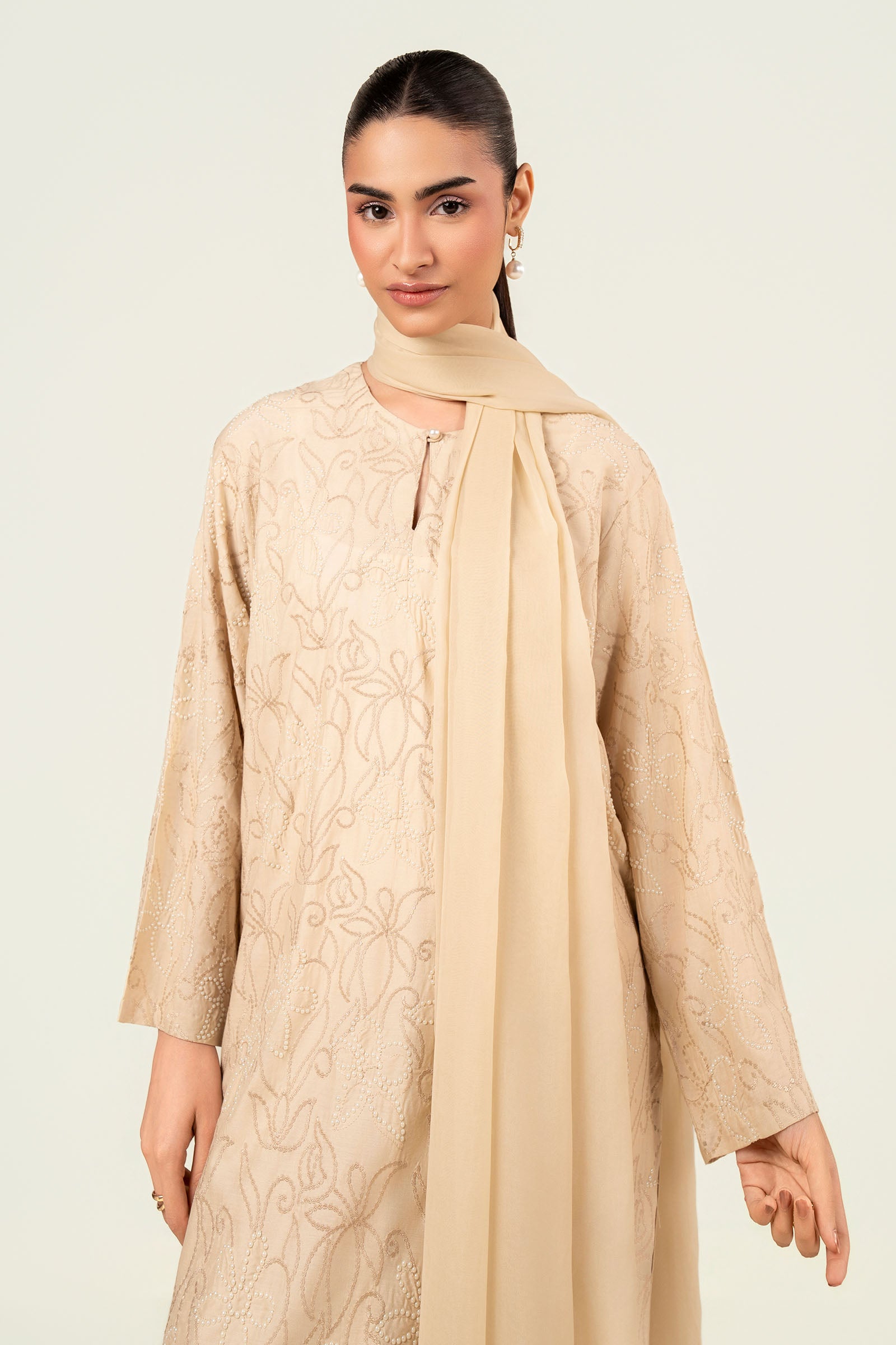 3 Pc Embroidered Arabic Lawn Suit