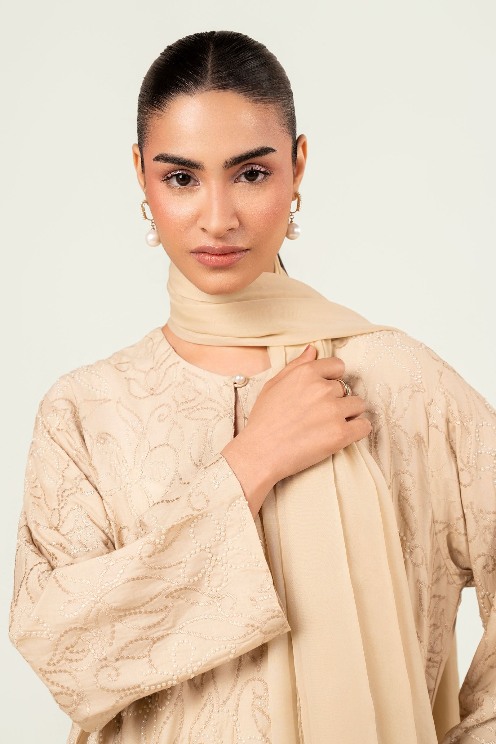 3 Pc Embroidered Arabic Lawn Suit