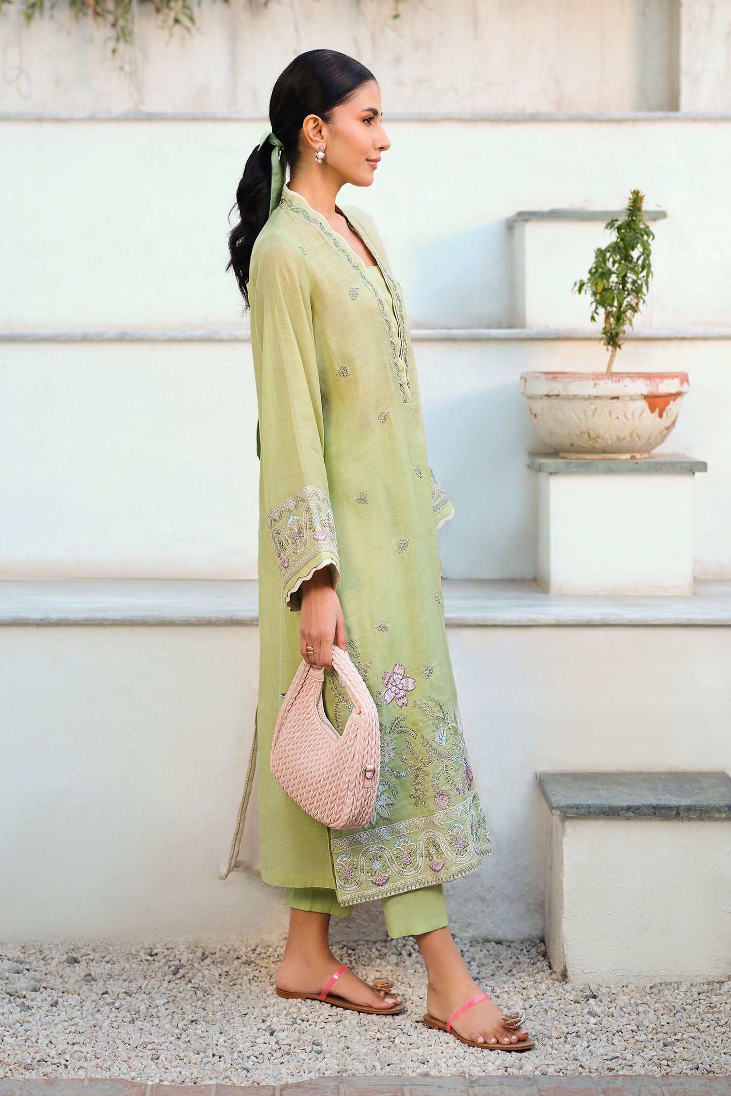3 Pc Embroidered Paper Lawn Suit