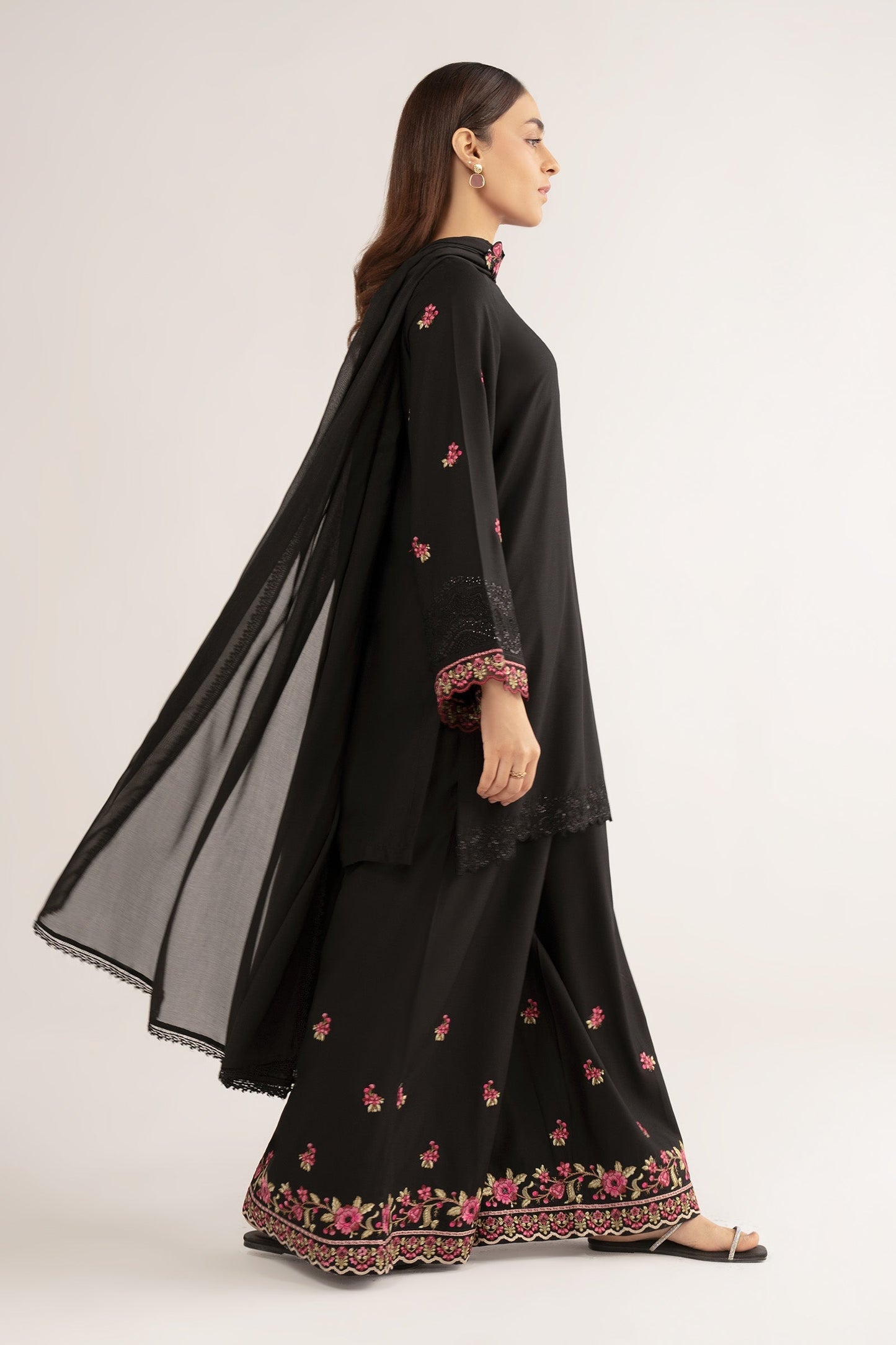 3 Pc Embroidered Arabic Lawn Suit