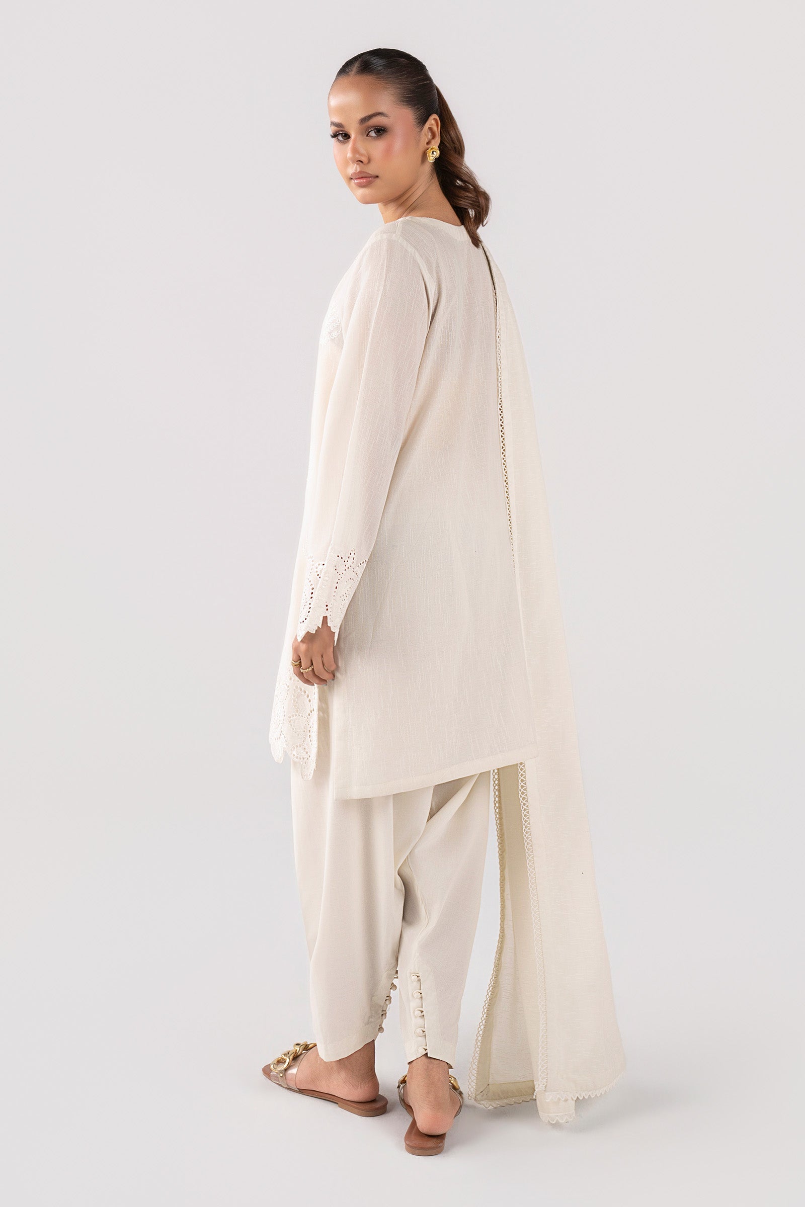 3 Piece Embroidered Karandi Suit