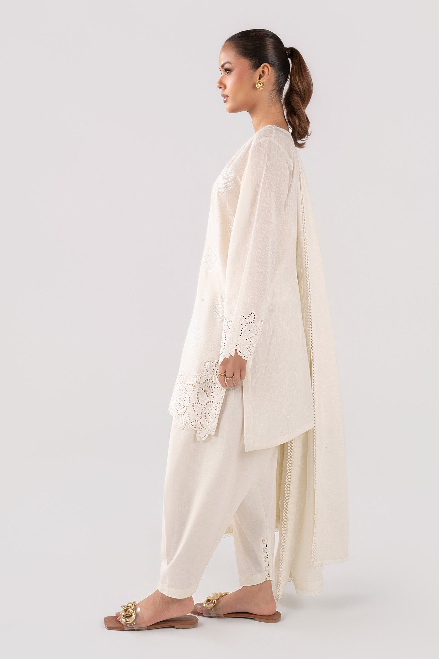 3 Piece Embroidered Karandi Suit