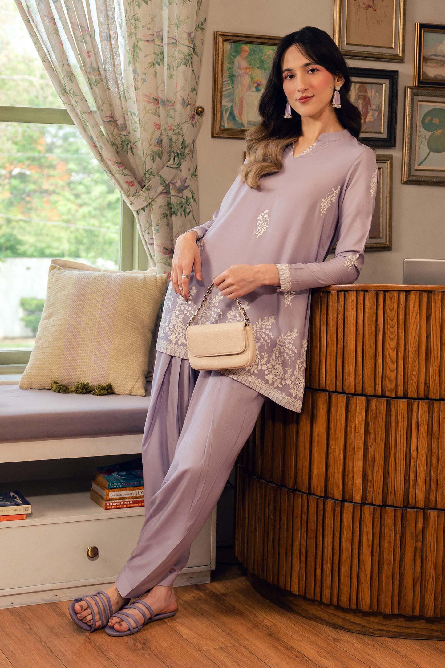 2 Pc Embroidered Arabic Lawn Suit