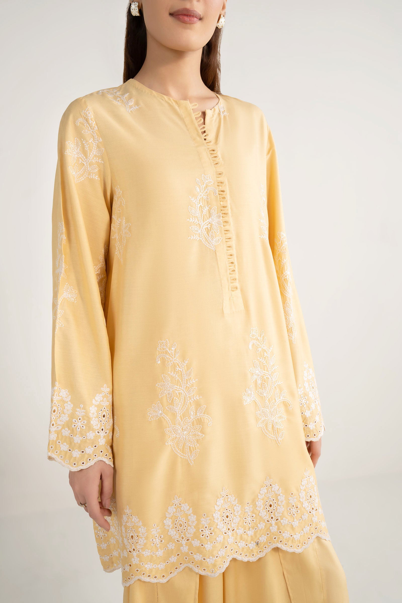 2 Pc Embroidered Arabic Lawn Suit
