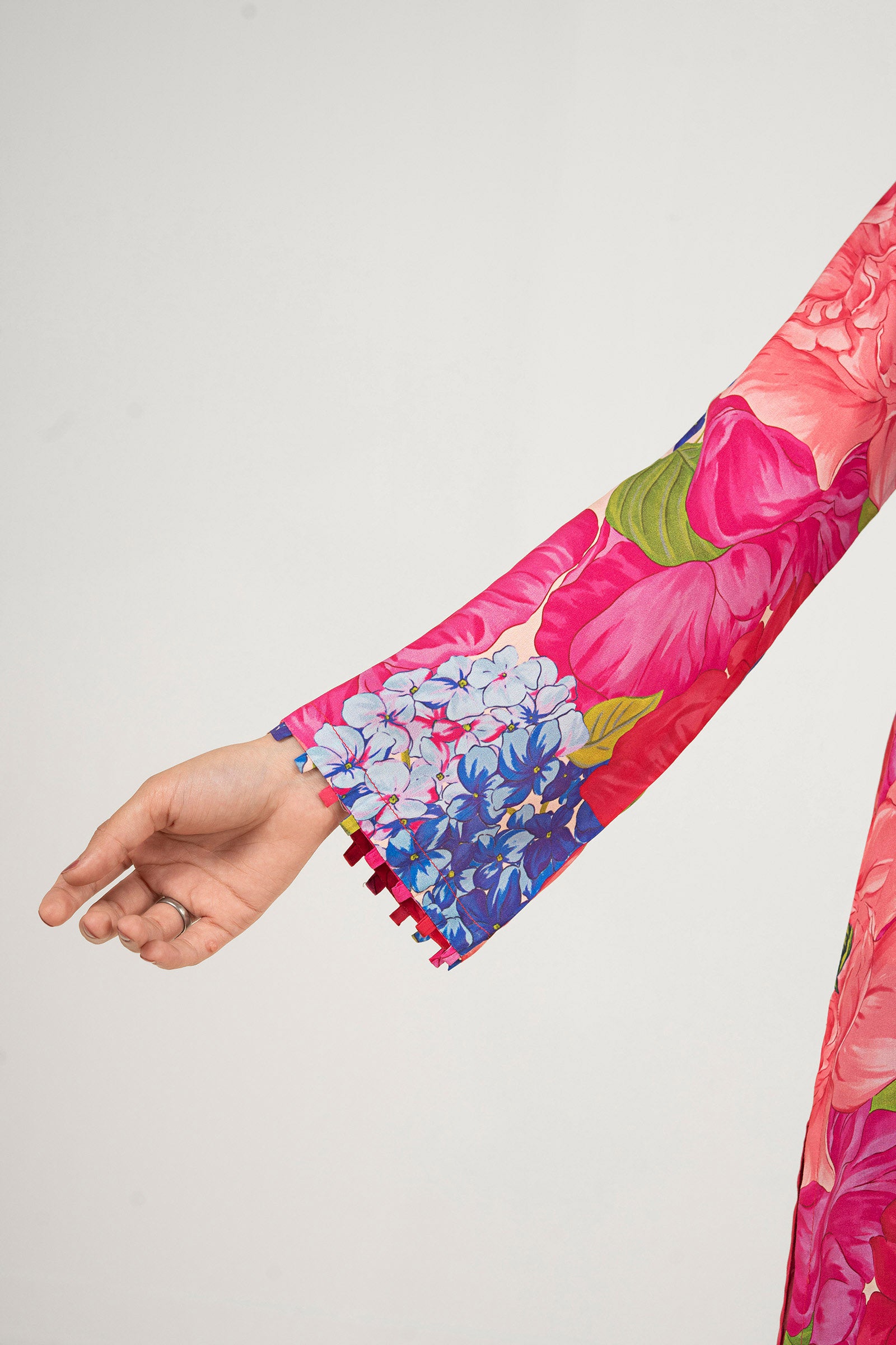 2 Pc Printed Arabic Lawn Suit