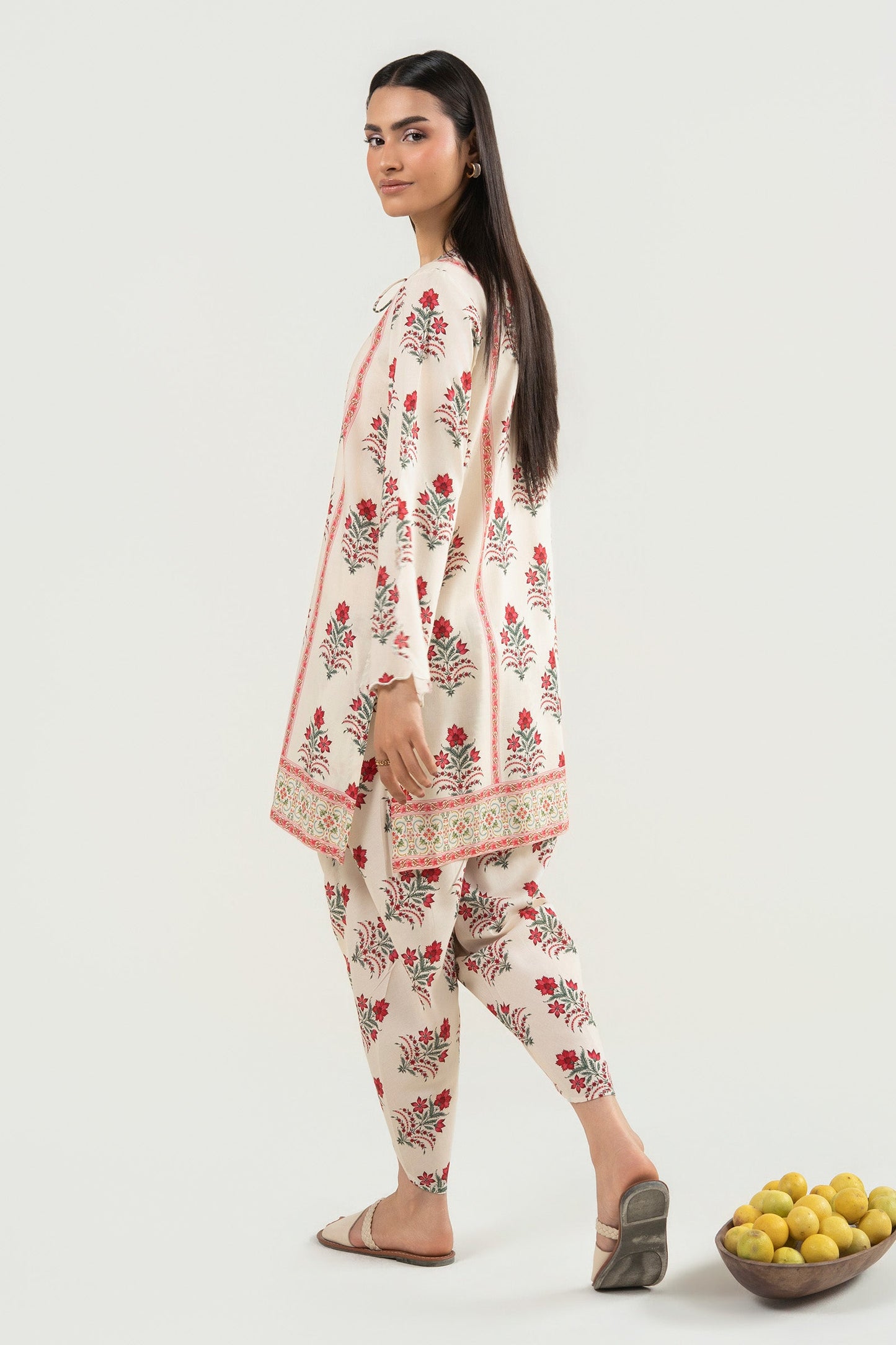 2 Pc Printed Arabic Lawn Suit