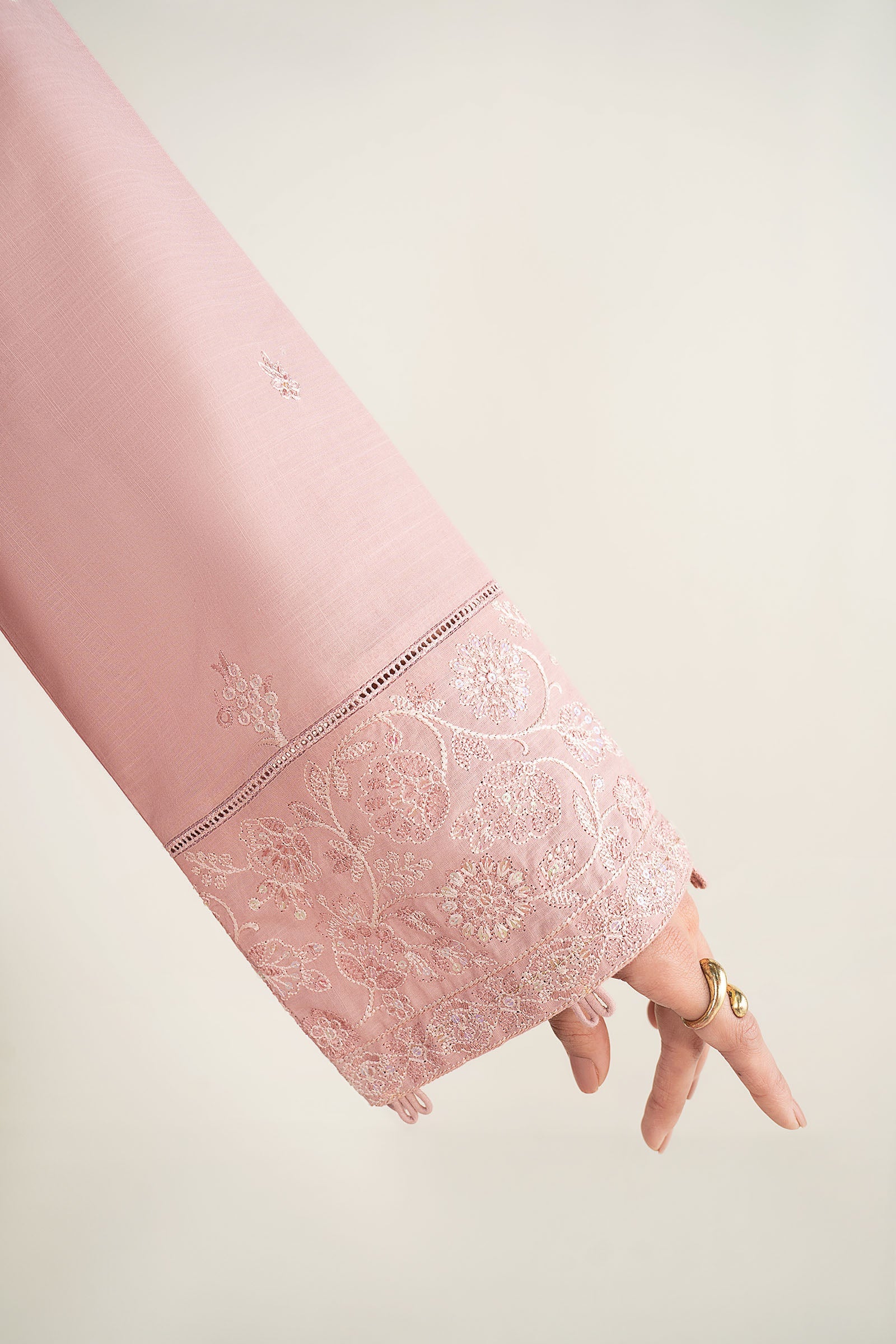 2 Pc Embroidered Arabic Lawn Suit
