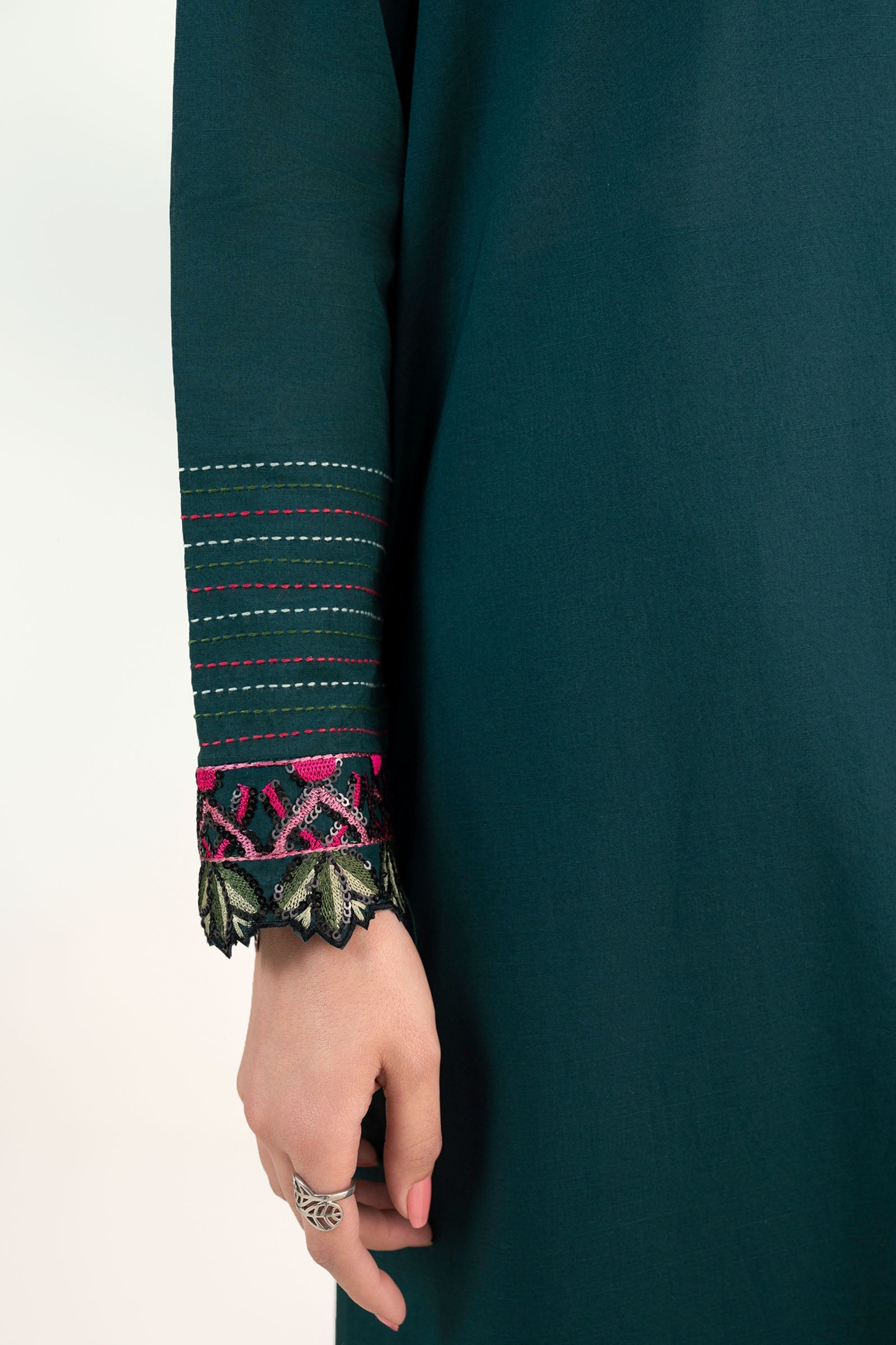 2 Pc Embroidered Slub Lawn Suit