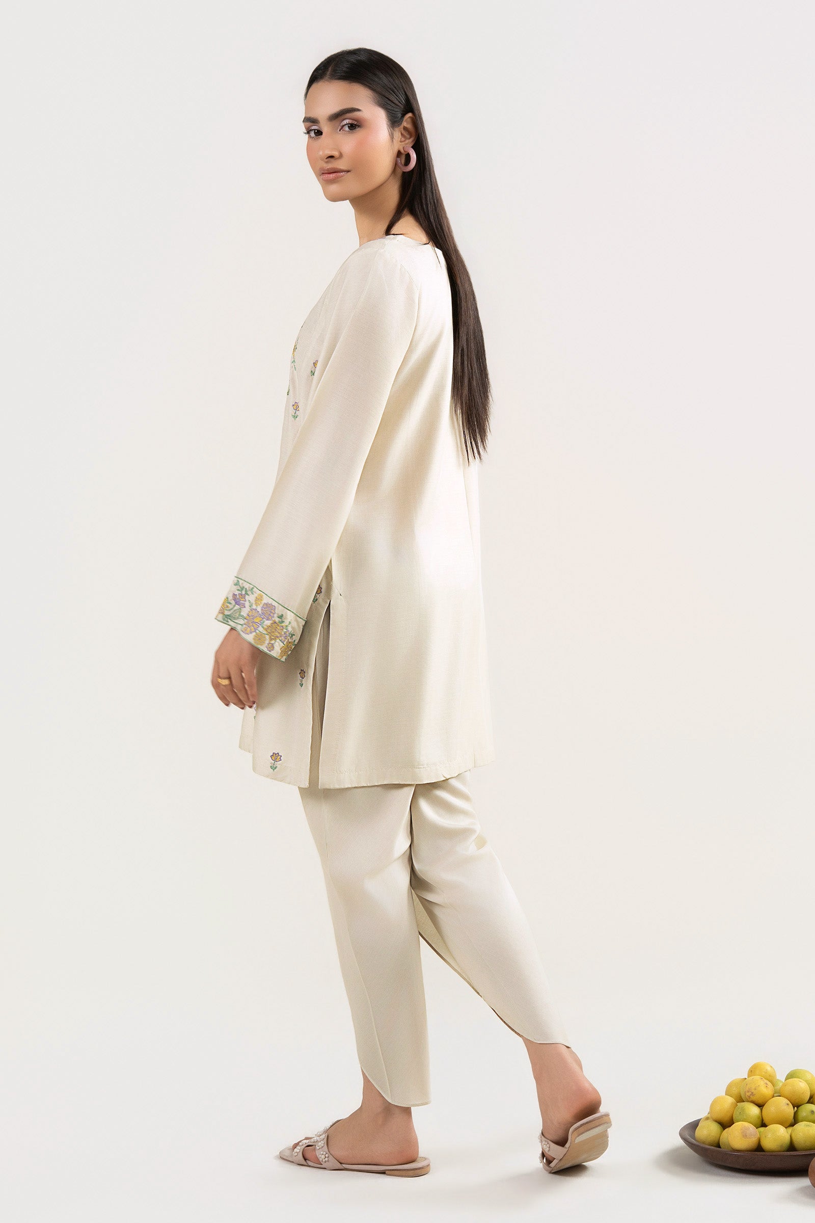 2 Pc Embroidered Arabic Lawn Suit