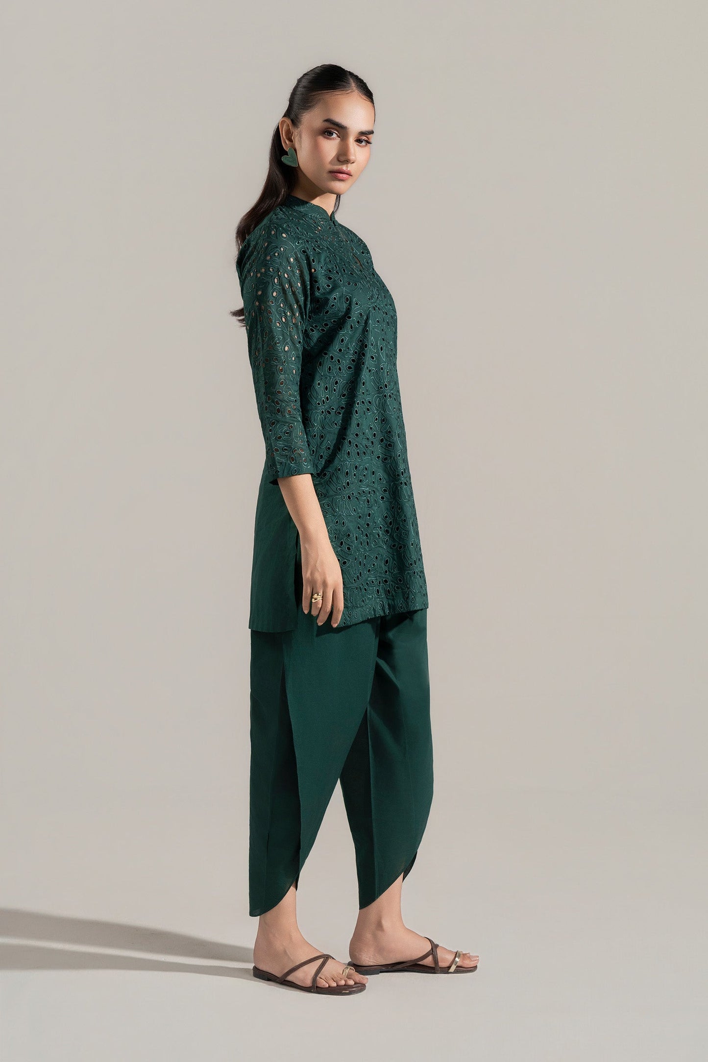 2 Pc Embroidered Lawn Suit