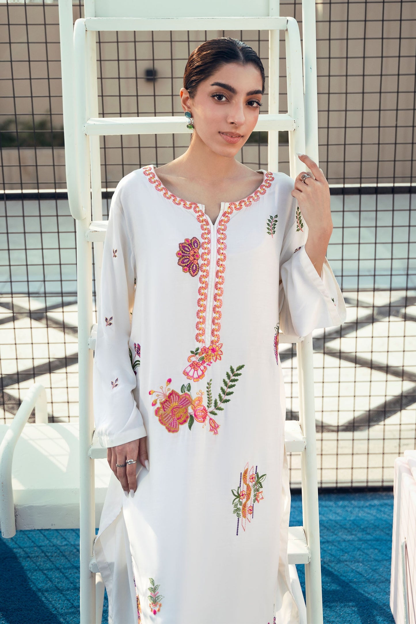 2 Pc Embroidered Arabic Lawn Suit
