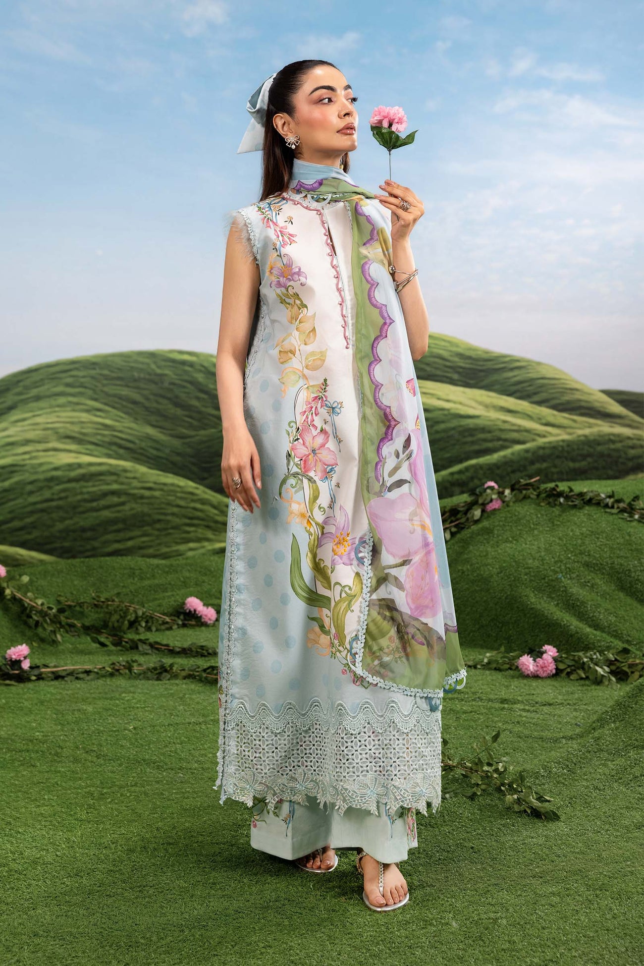 3 Pc Unstitched Embroidered Lawn Suit