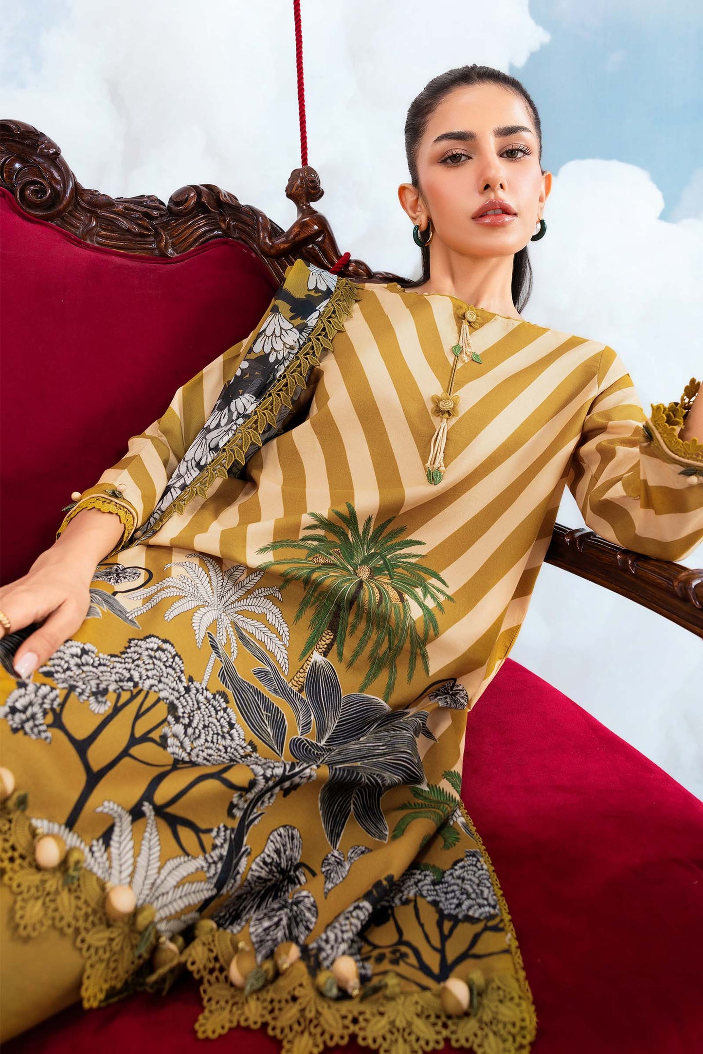 3 Pc Unstitched Embroidered Lawn Suit