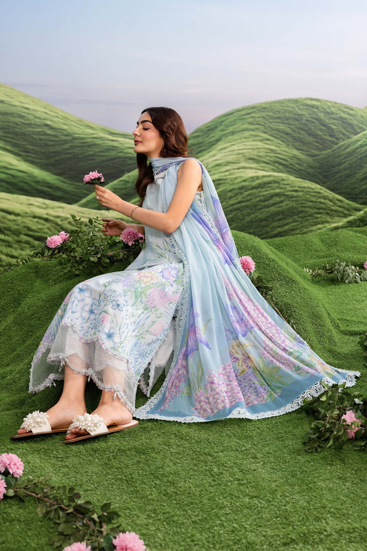 3 Pc Unstitched Embroidered Lawn Suit