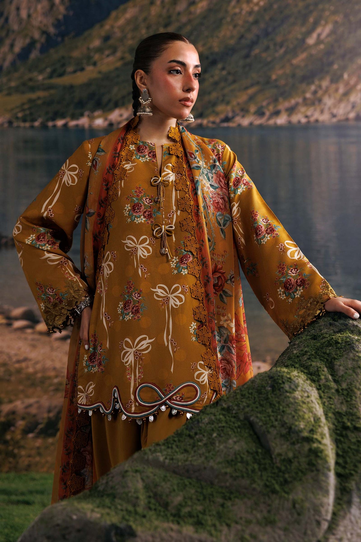 3 Pc Unstitched Embroidered Linen Suit