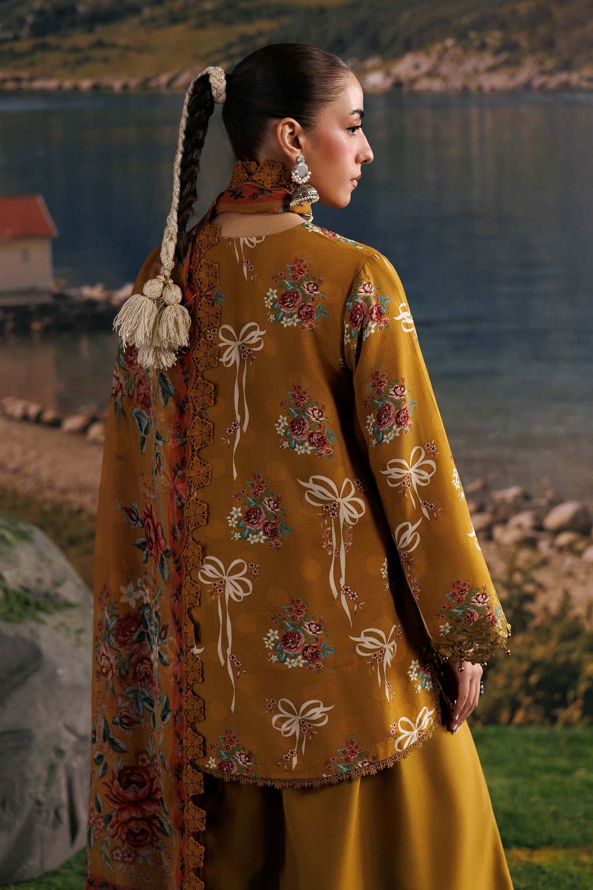 3 Pc Unstitched Embroidered Linen Suit