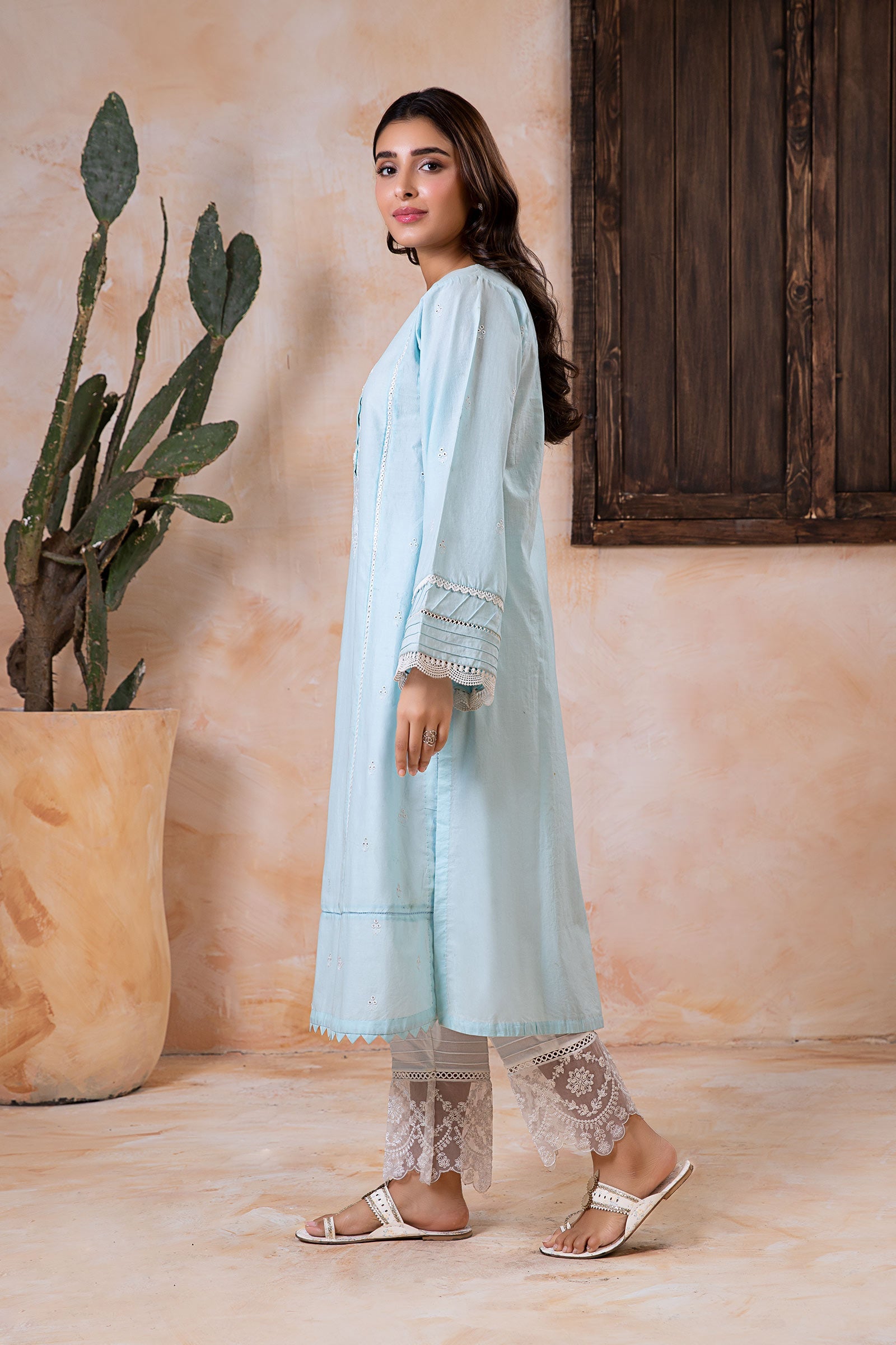 Embroidered Lawn Kurta