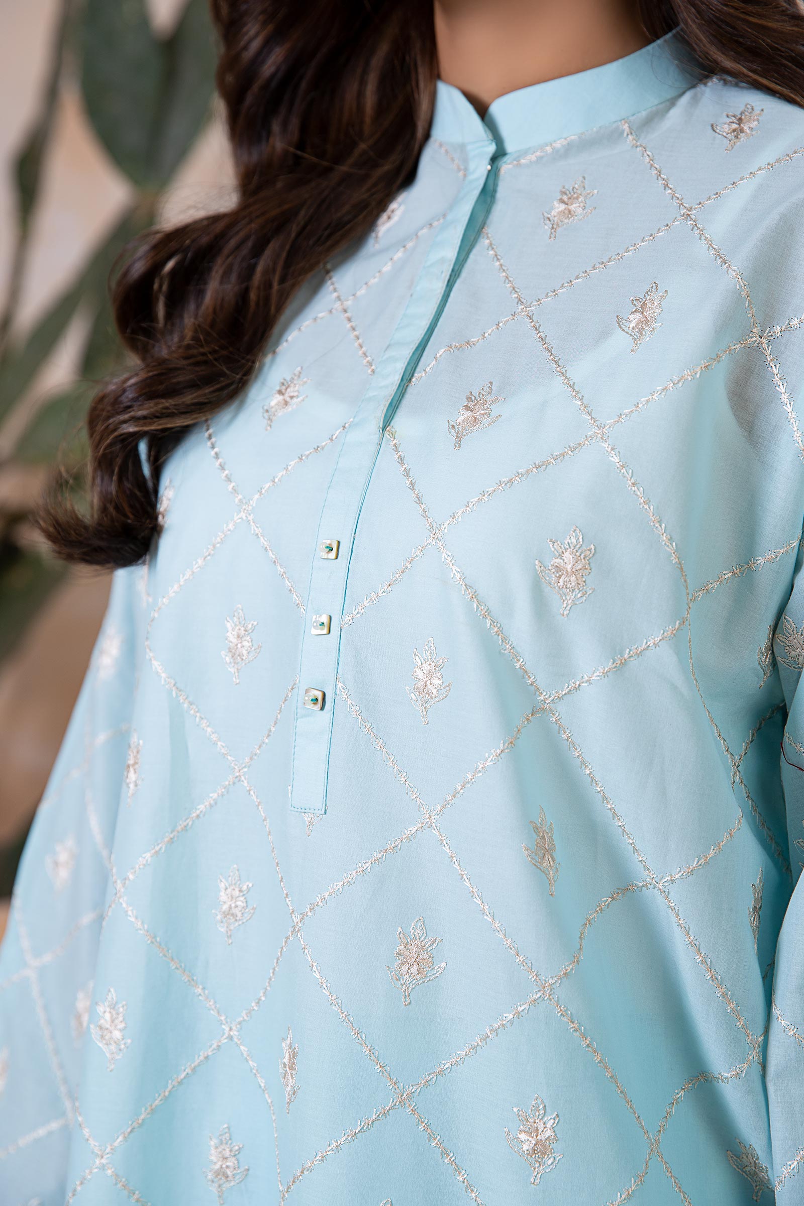 2 Piece Embroidered Lawn Suit