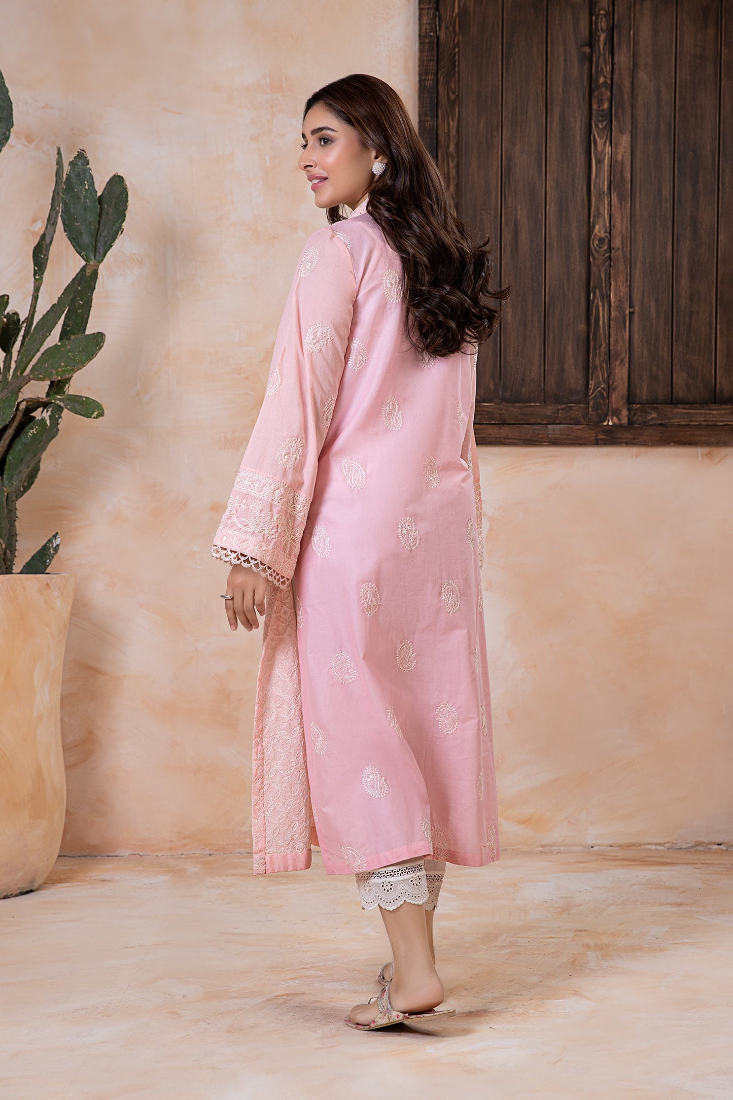Embroidered Lawn Kurta