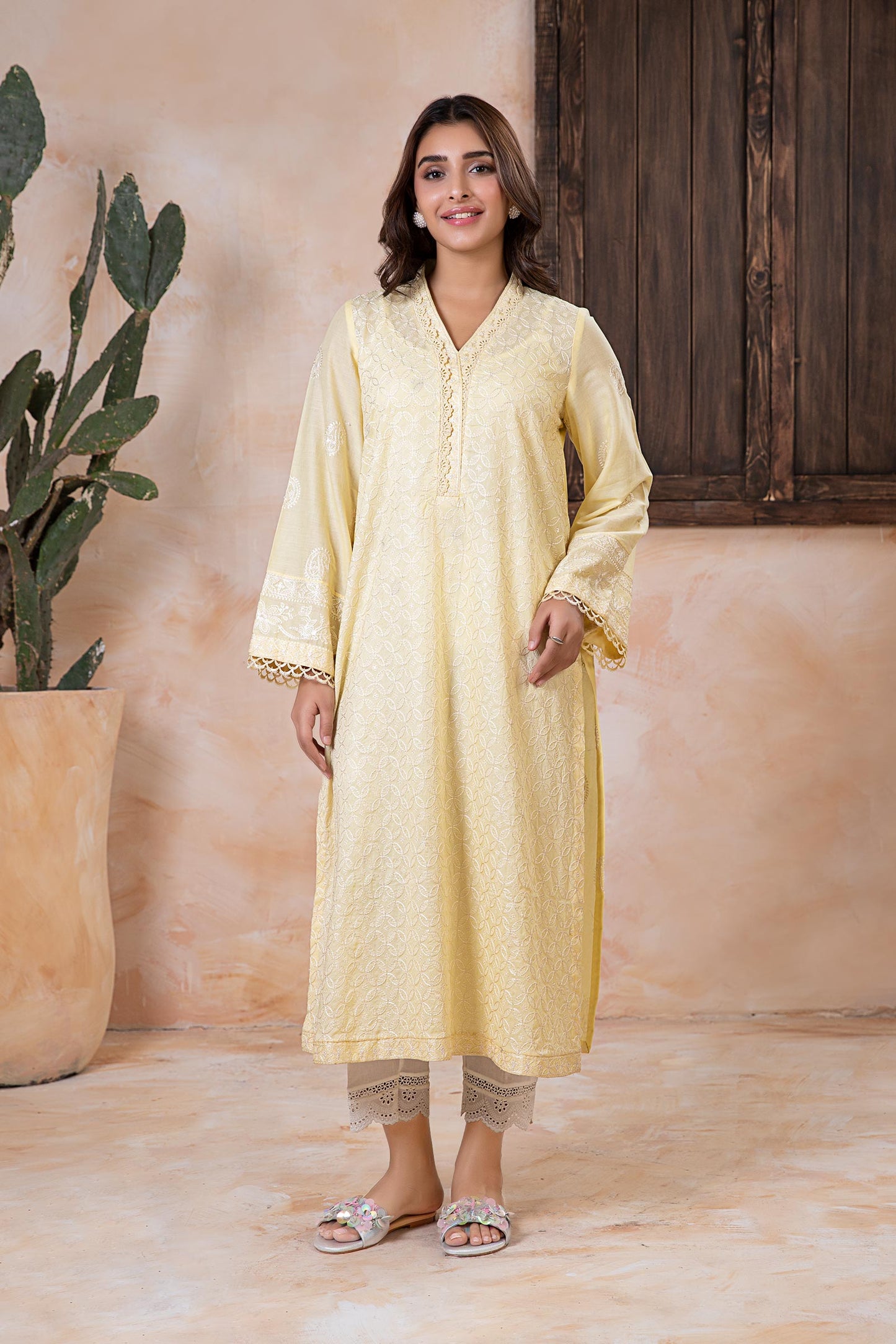 Embroidered Lawn Kurta