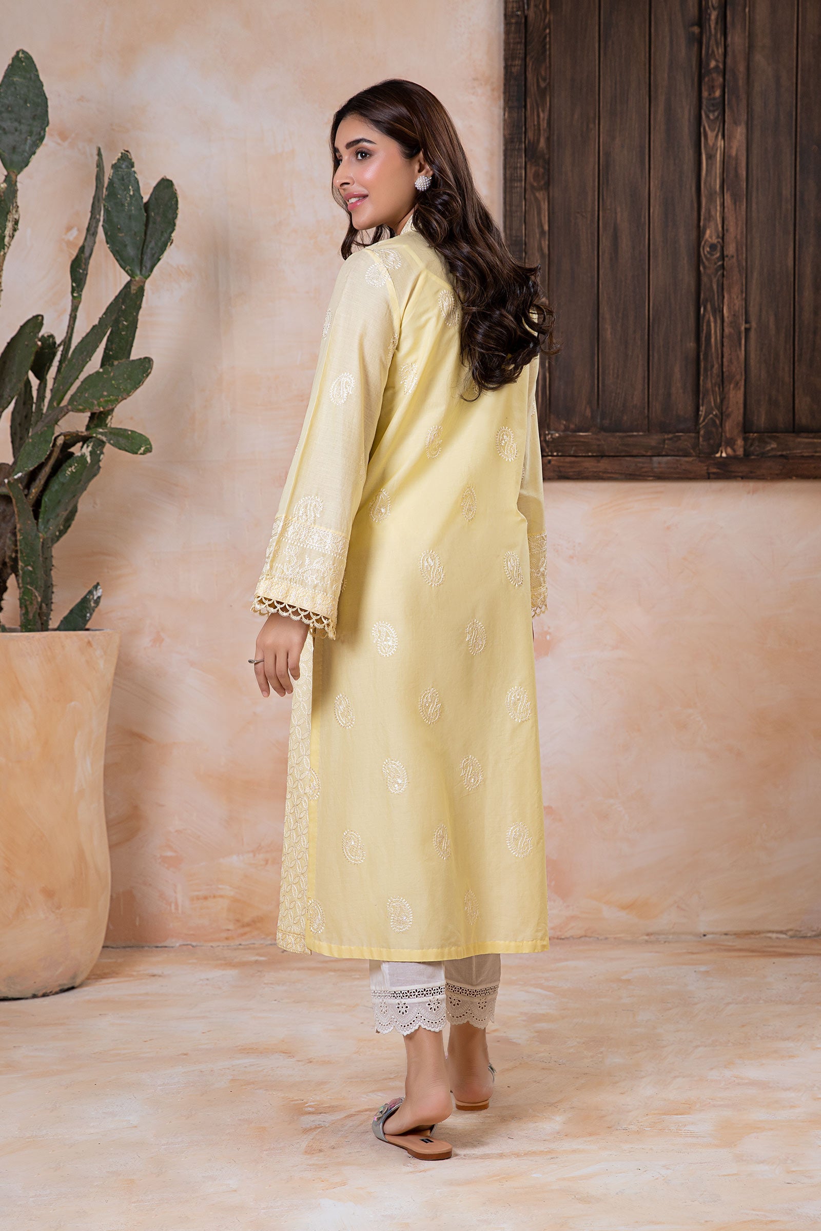 Embroidered Lawn Kurta