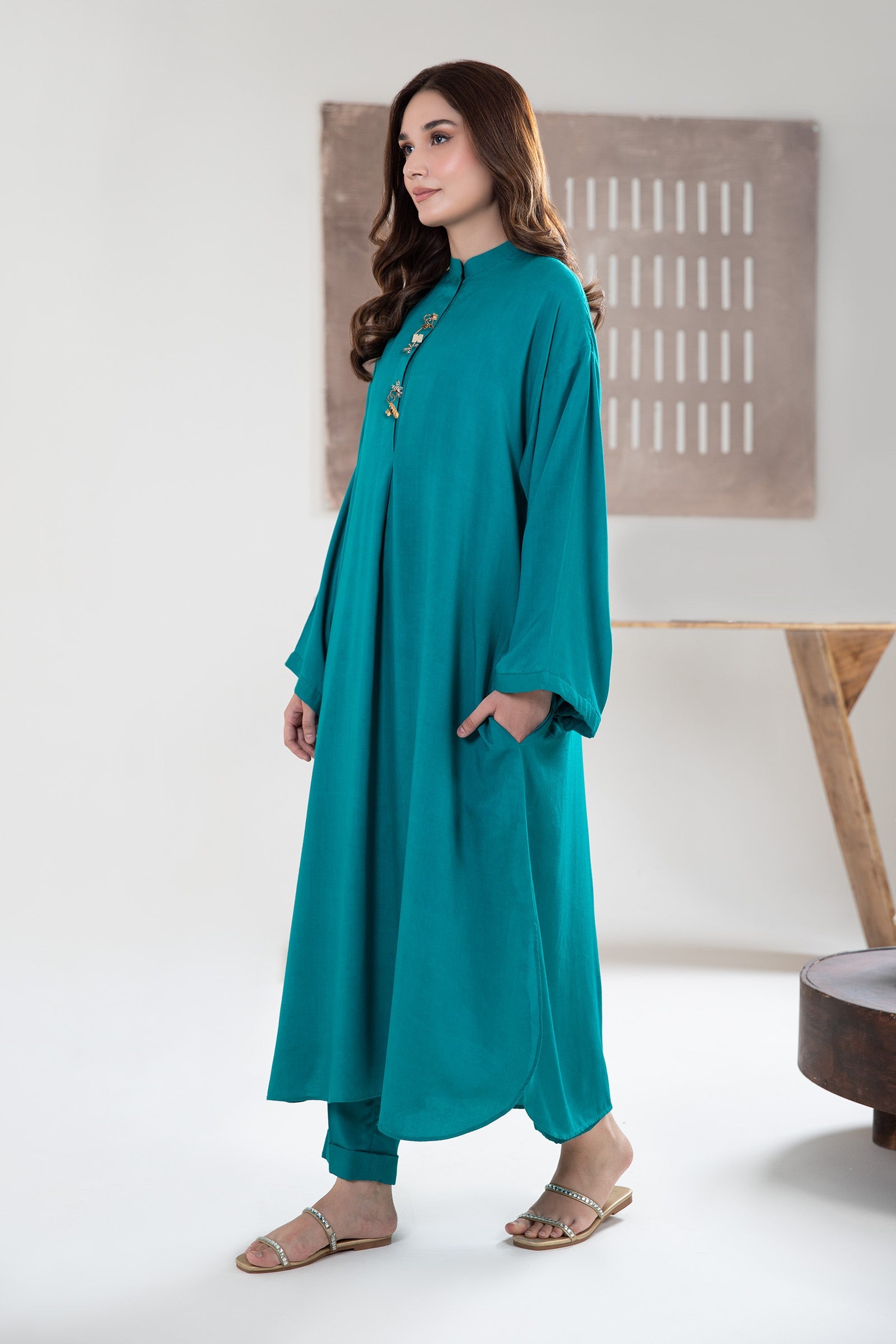 2 Piece Solid Arabic Lawn Suit