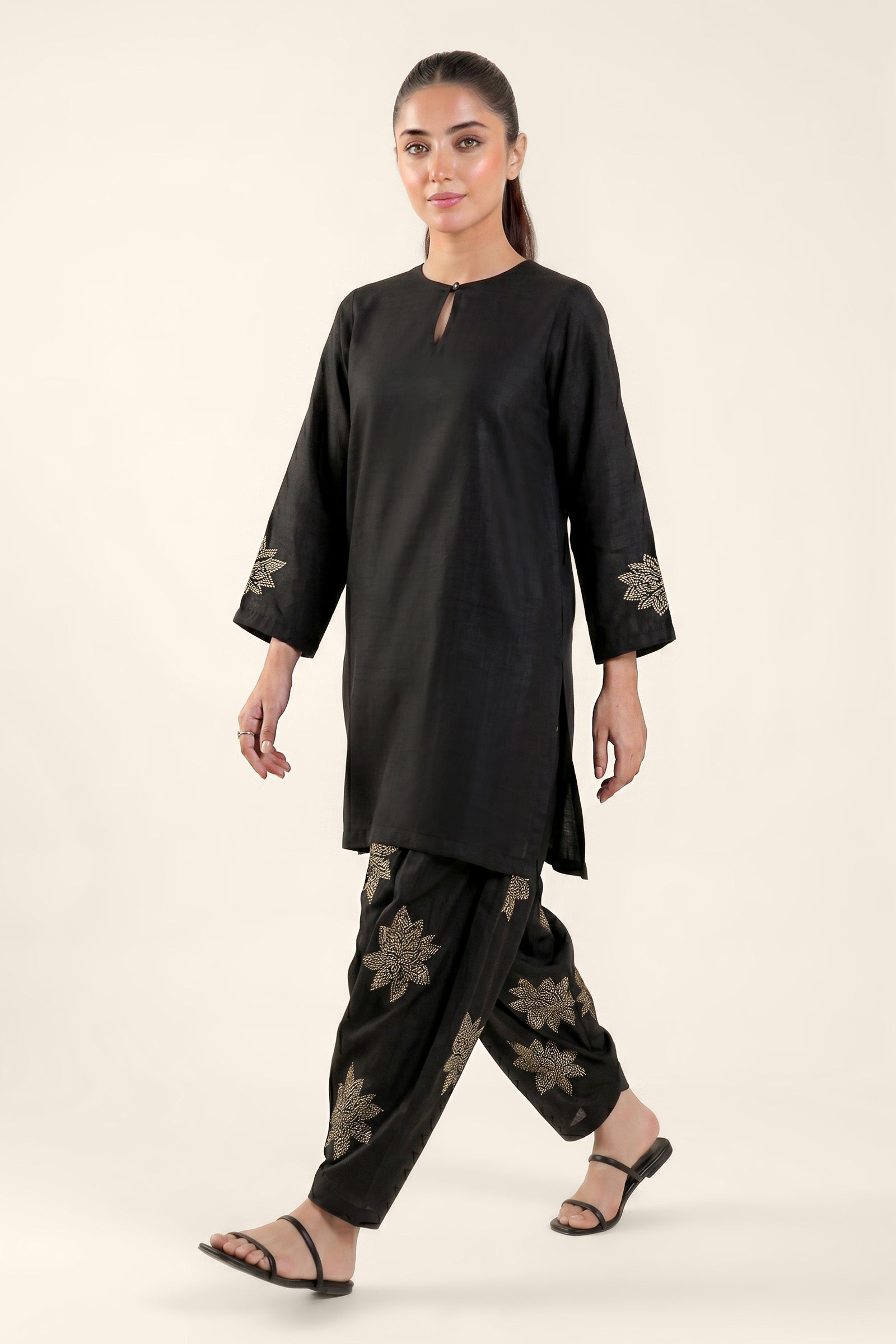 2 Pc Embellished Raw Silk Suit