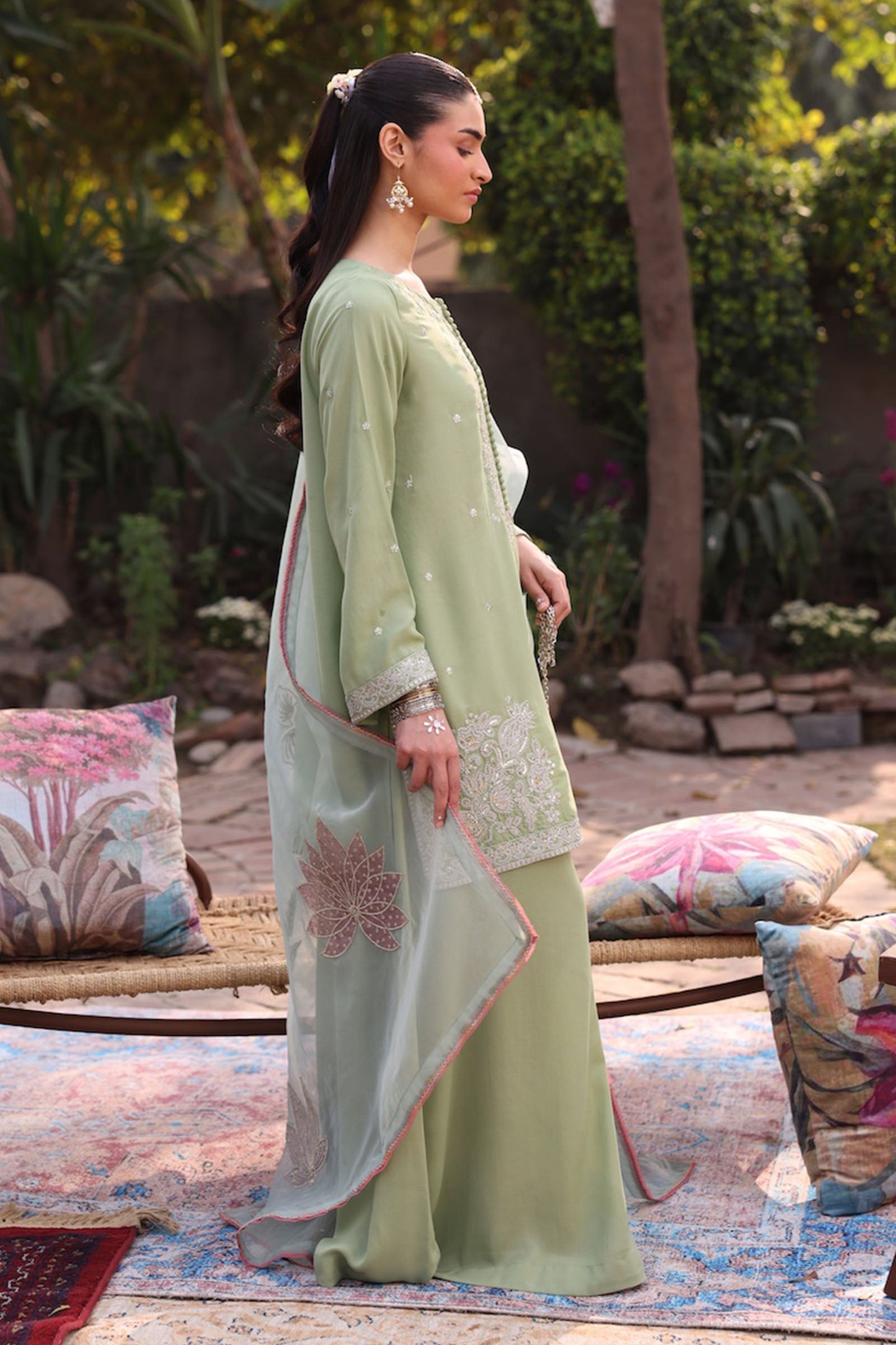 2 Pc Embroidered Georgette Suit